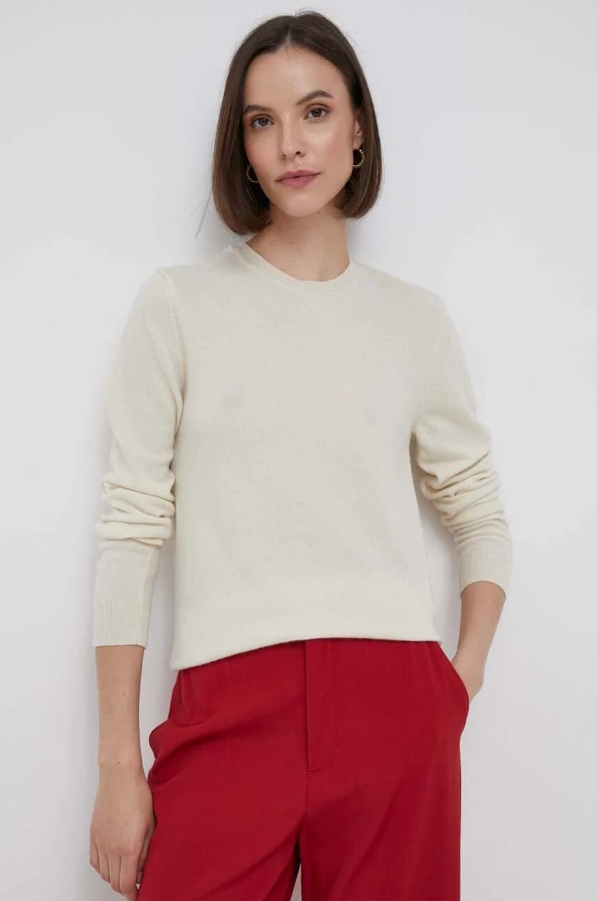 Шерстяной свитер