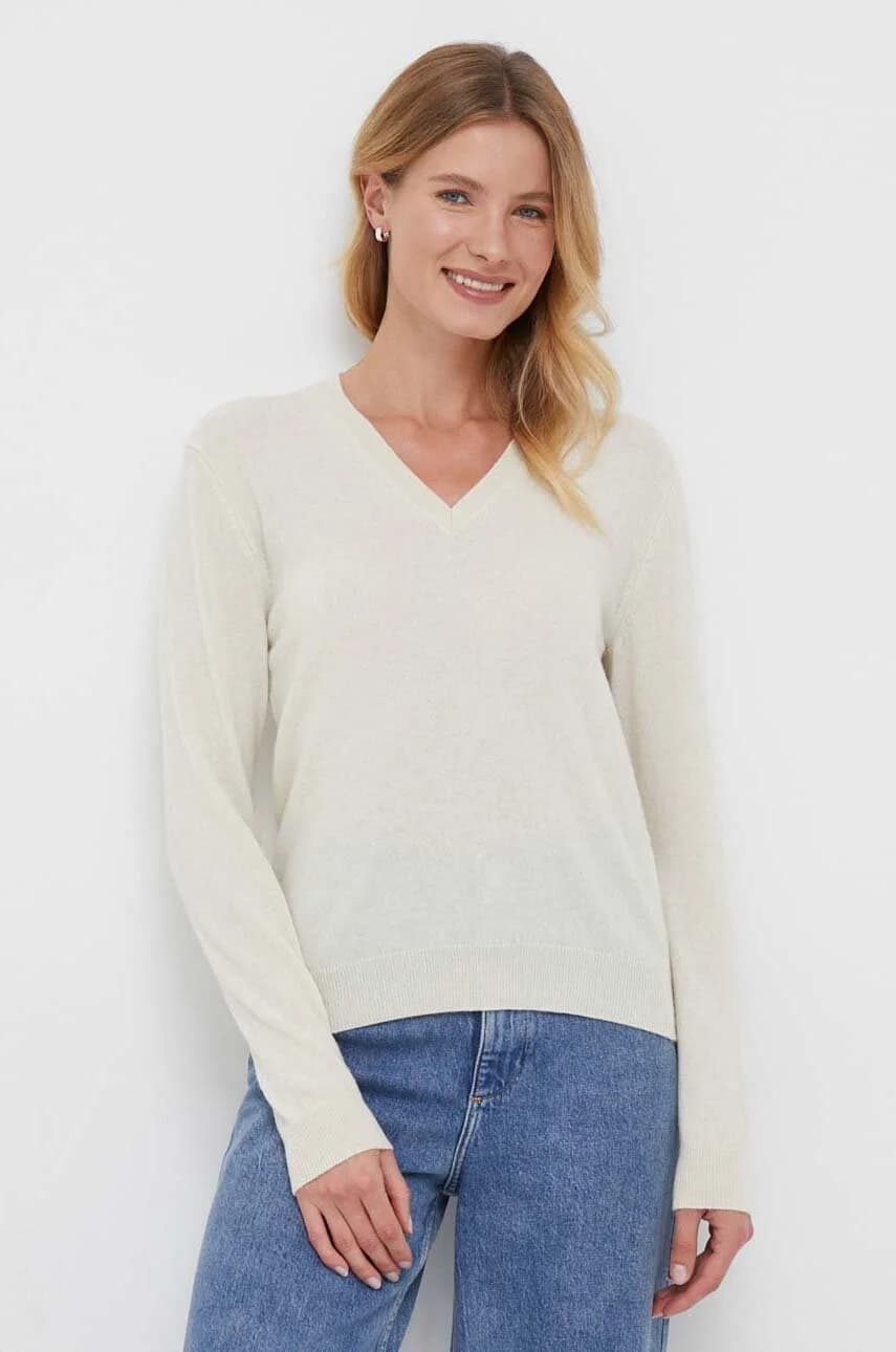 Шерстяной свитер