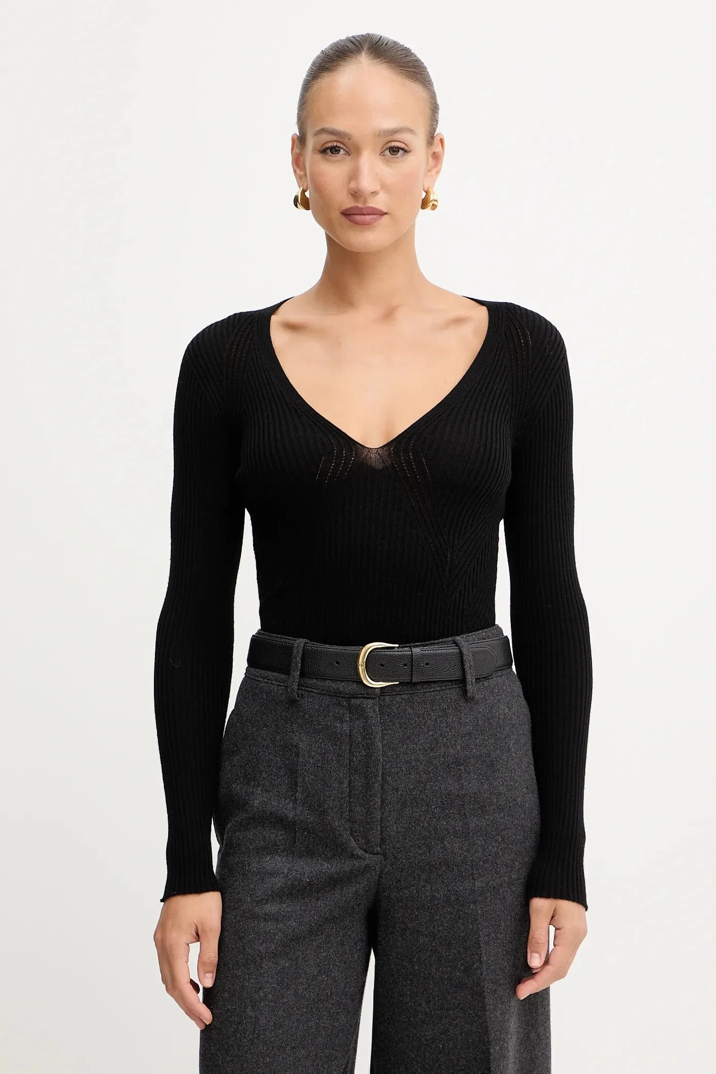 Шерстяной свитер