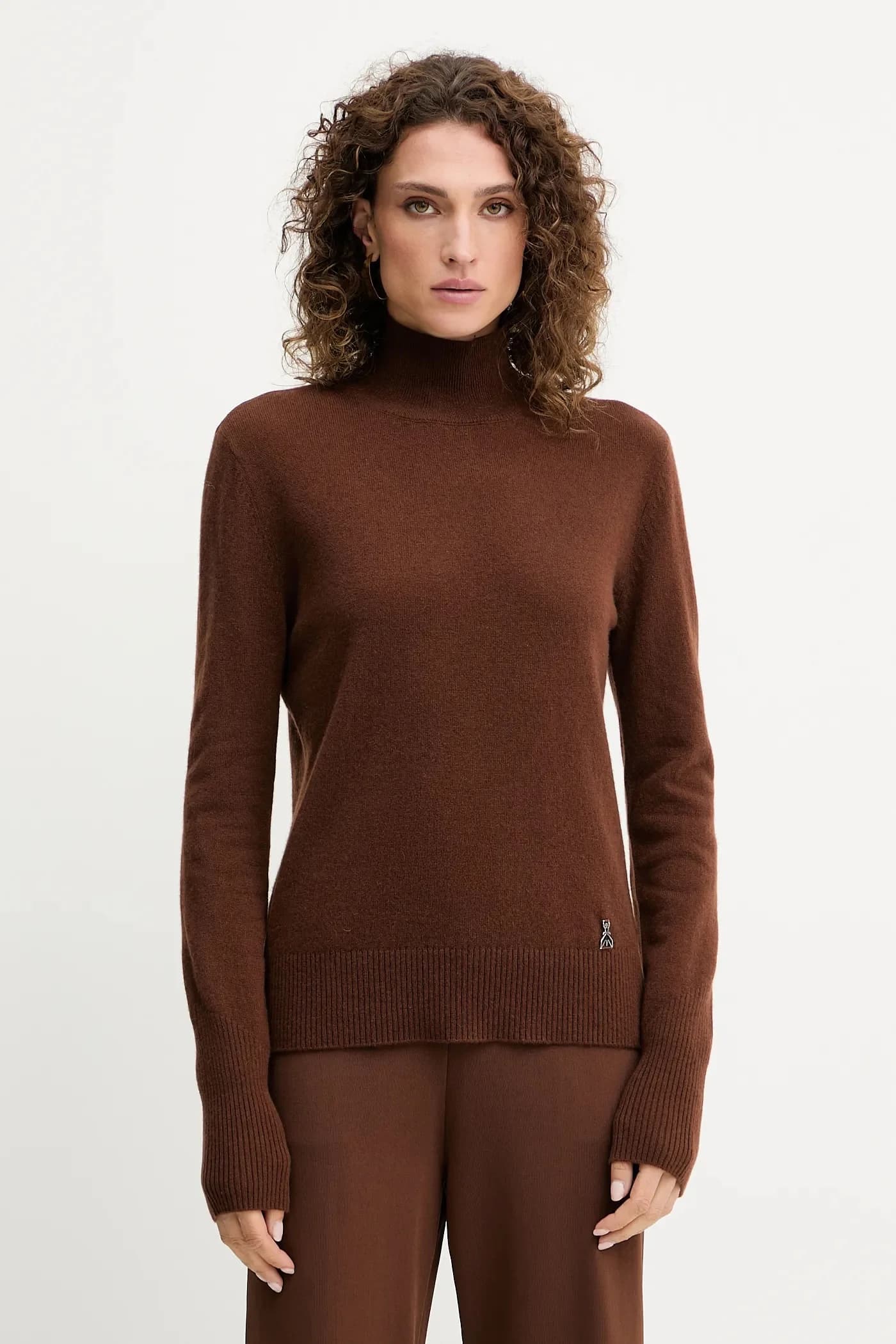 Шерстяной свитер