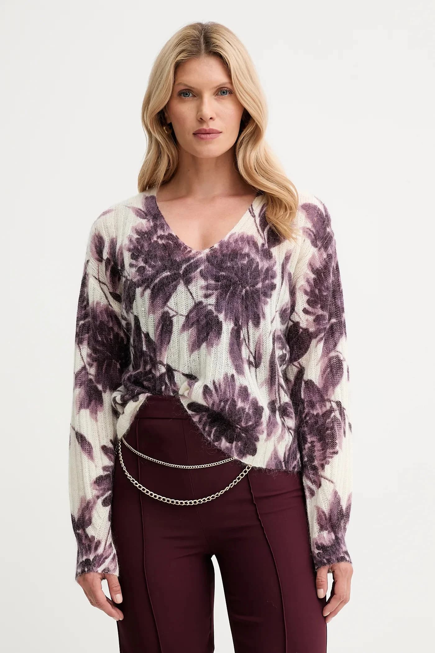 Шерстяной свитер