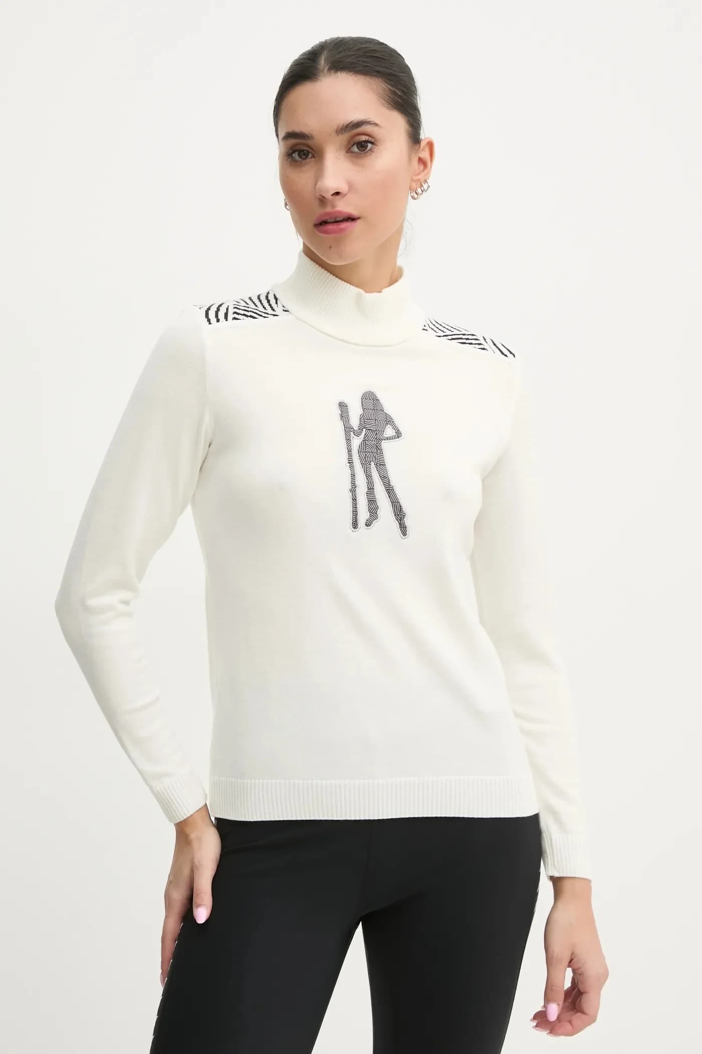 свитер с флёром