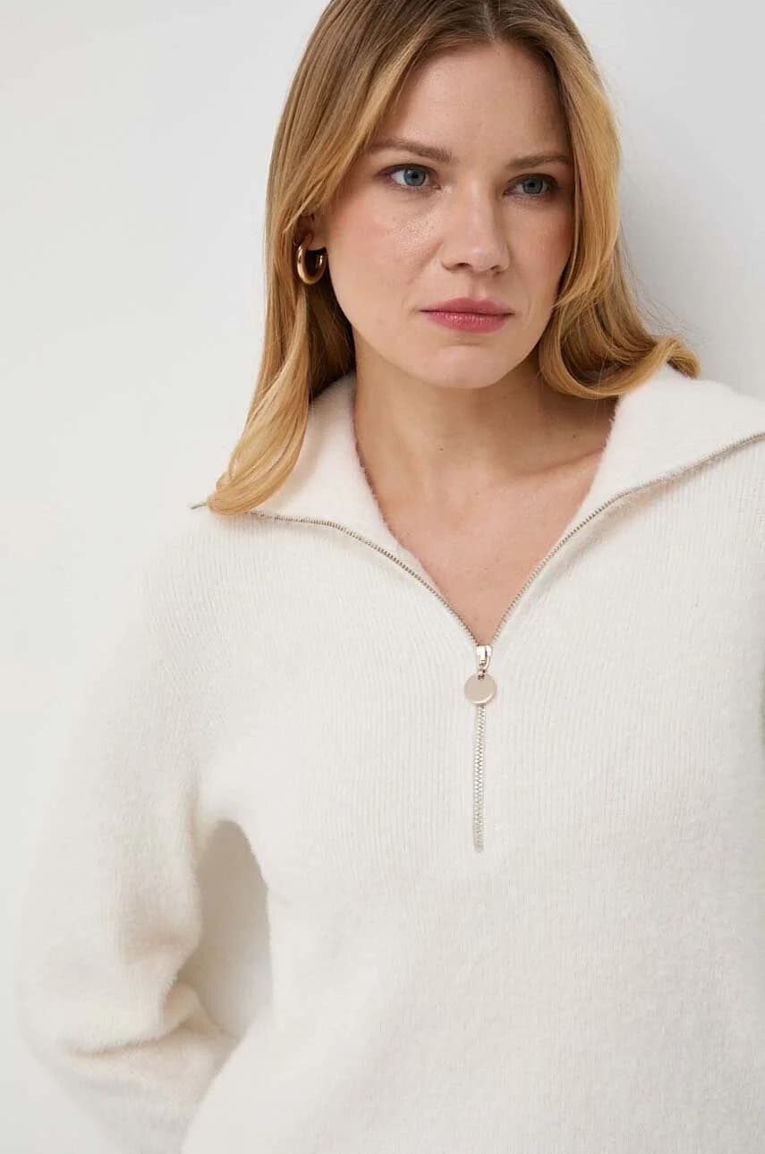 МНОВИ свитер