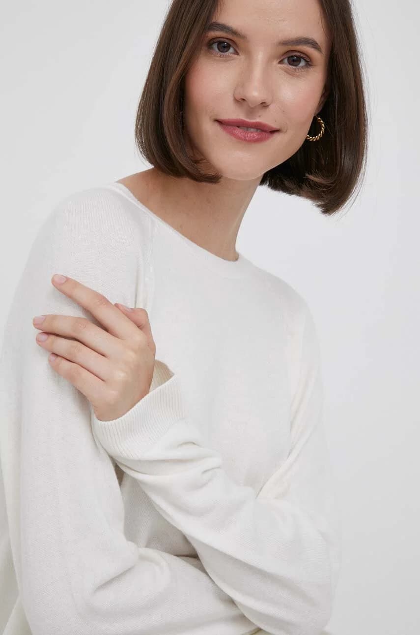 Свитер из смесовой шерсти