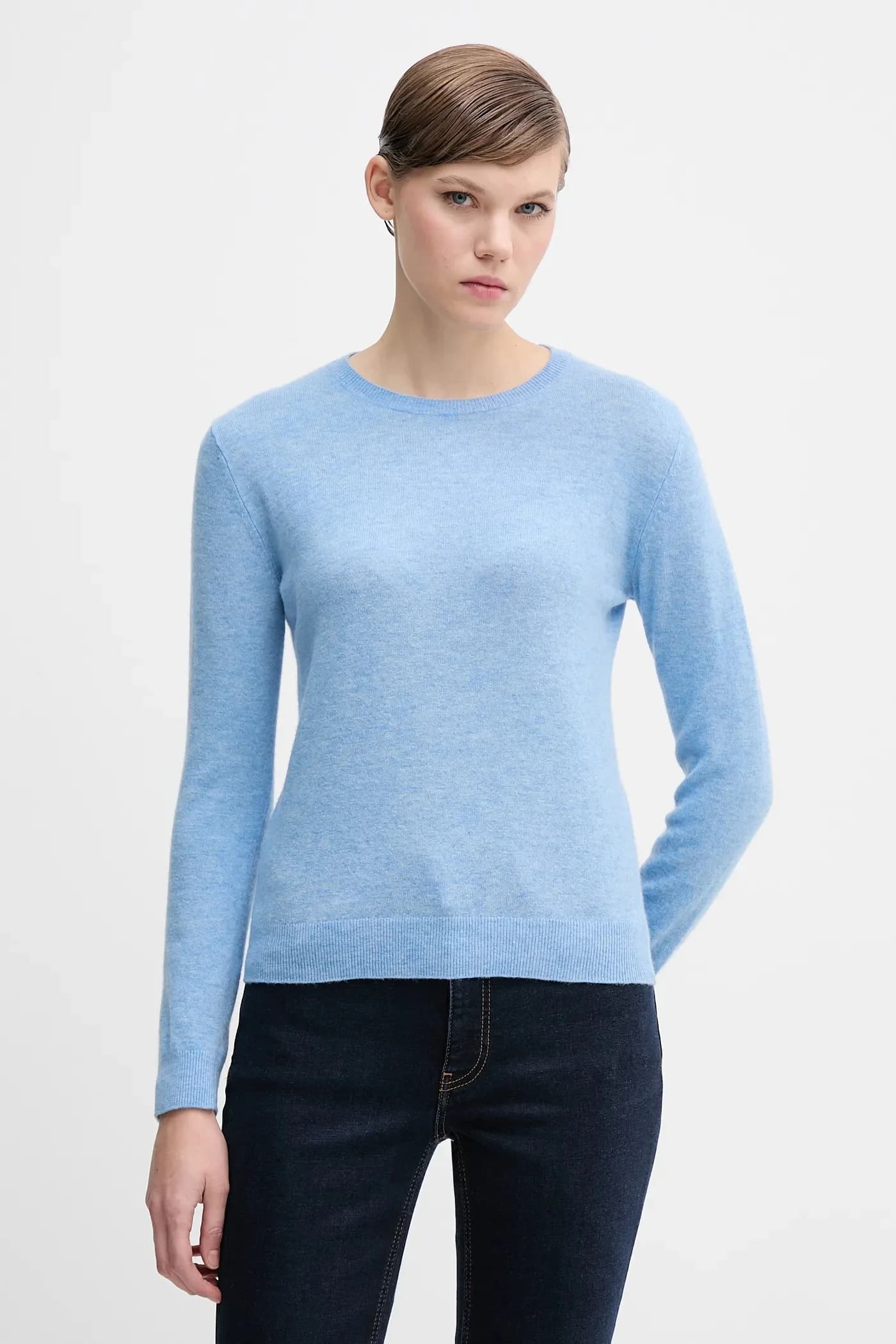 Шерстяной свитер