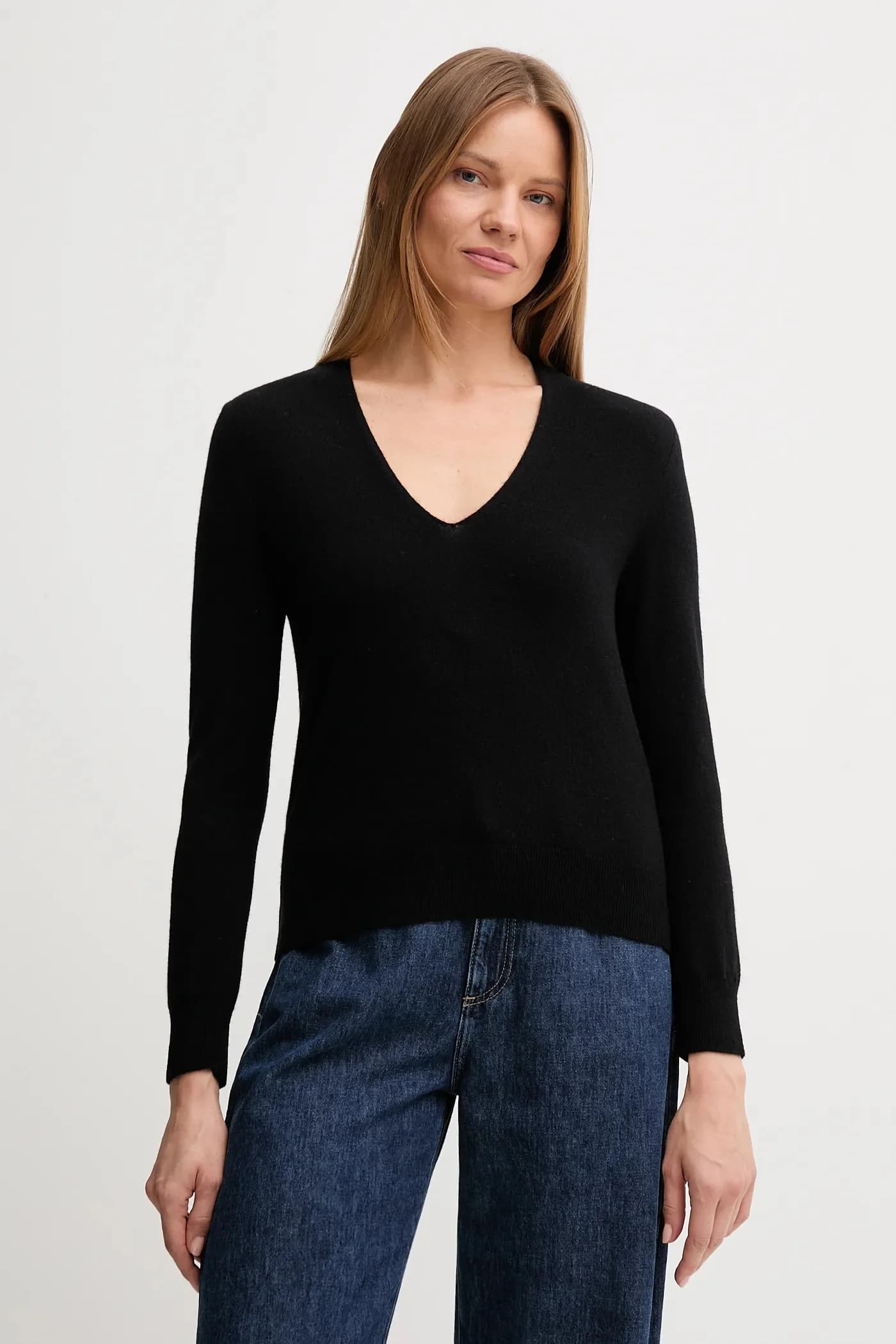 Шерстяной свитер