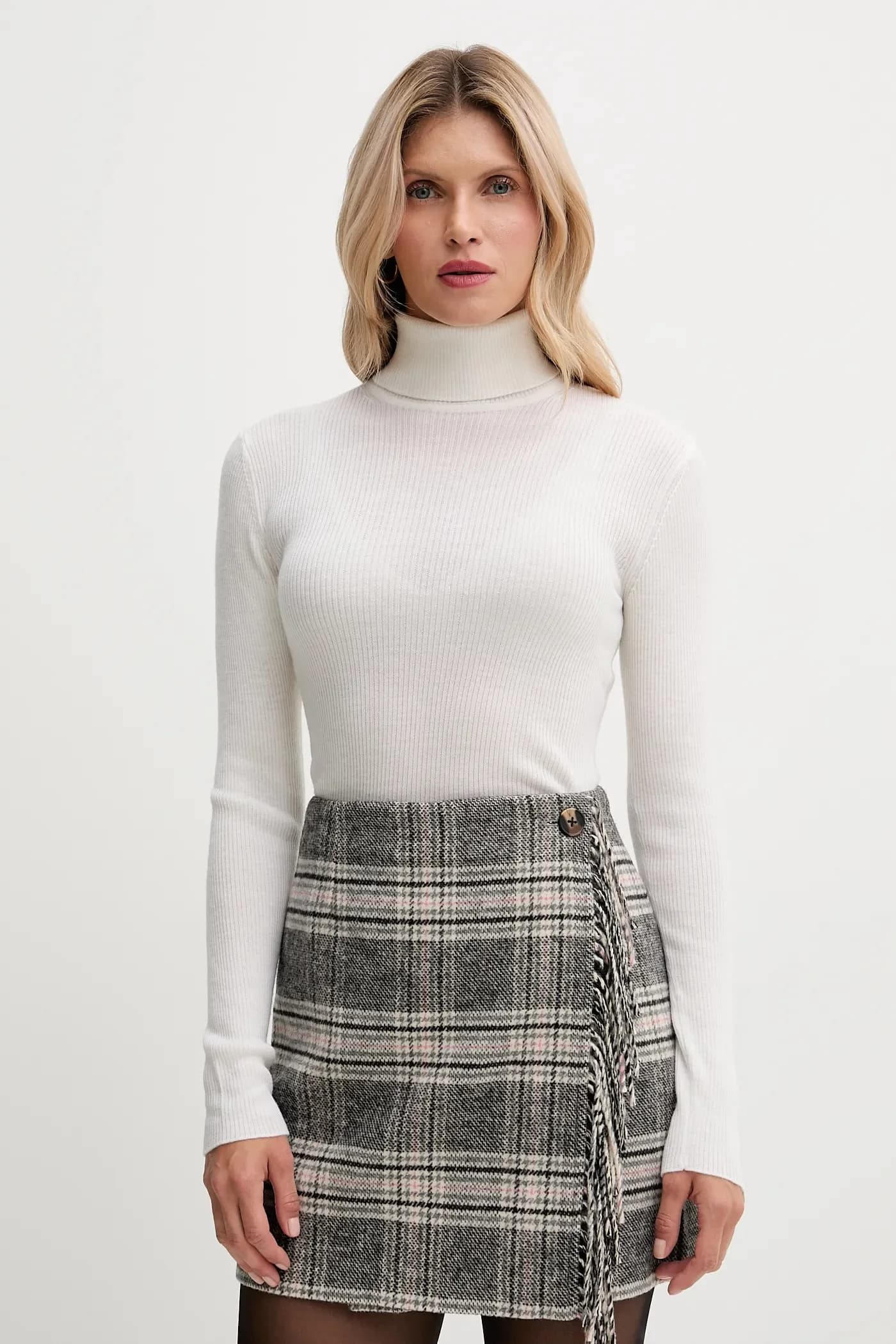 Шерстяной свитер