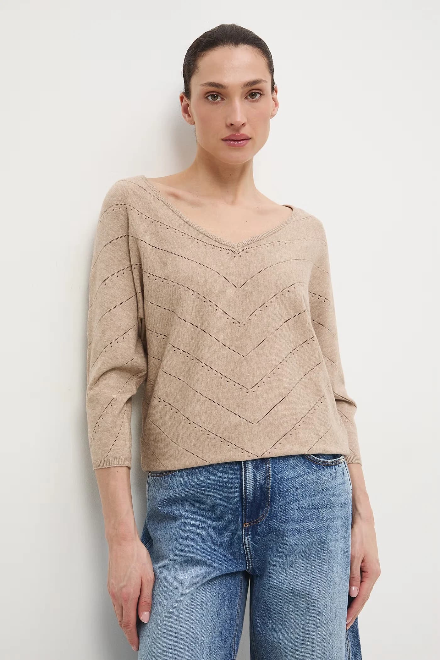 Женский ажурный свитер