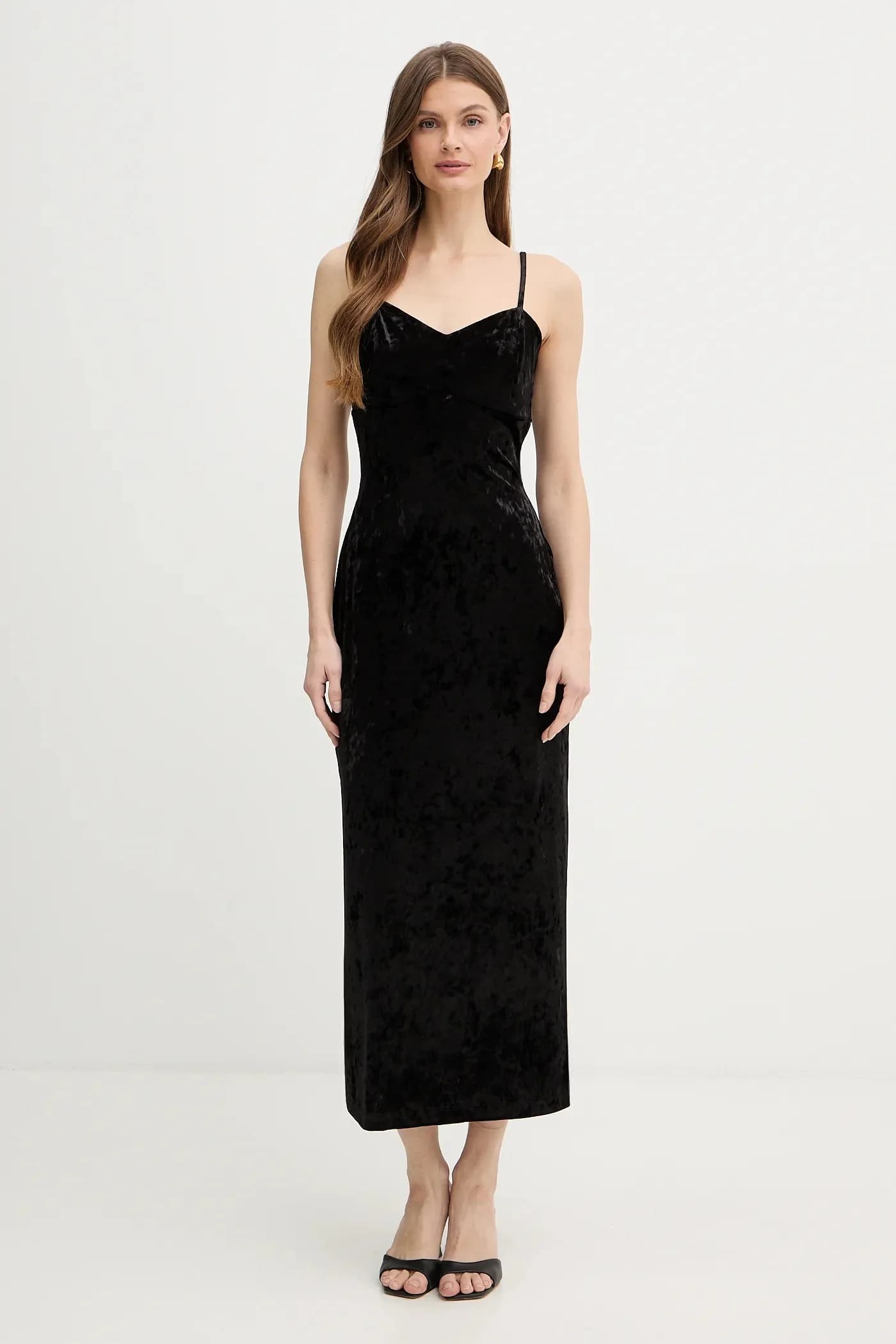 Велюровое платье