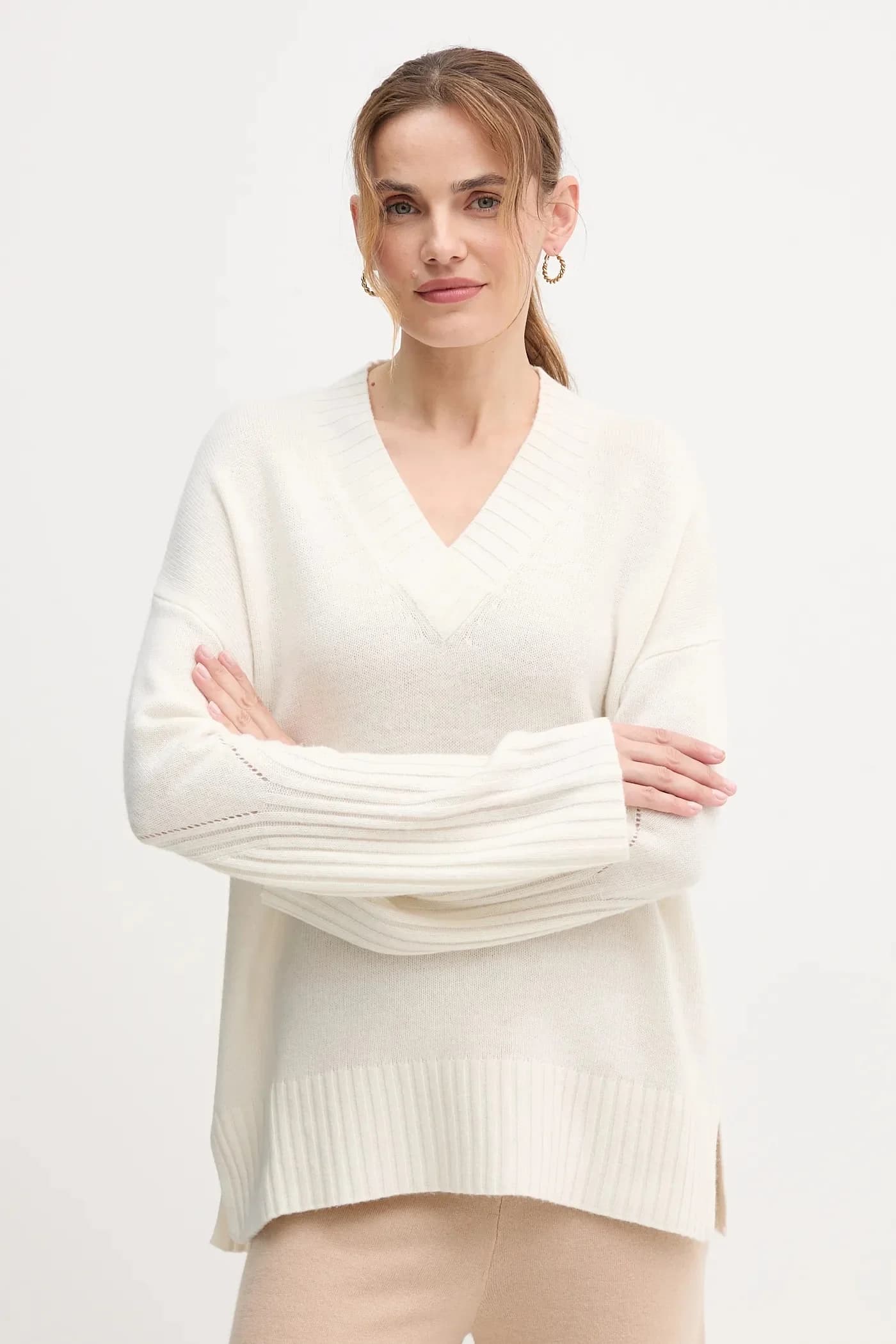 Свитер из смесовой шерсти