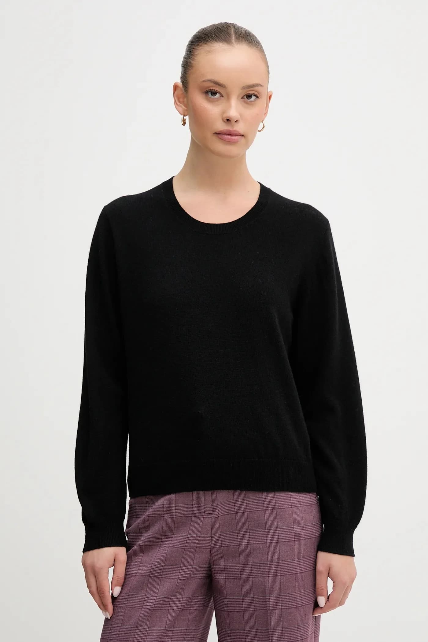 Шерстяной свитер