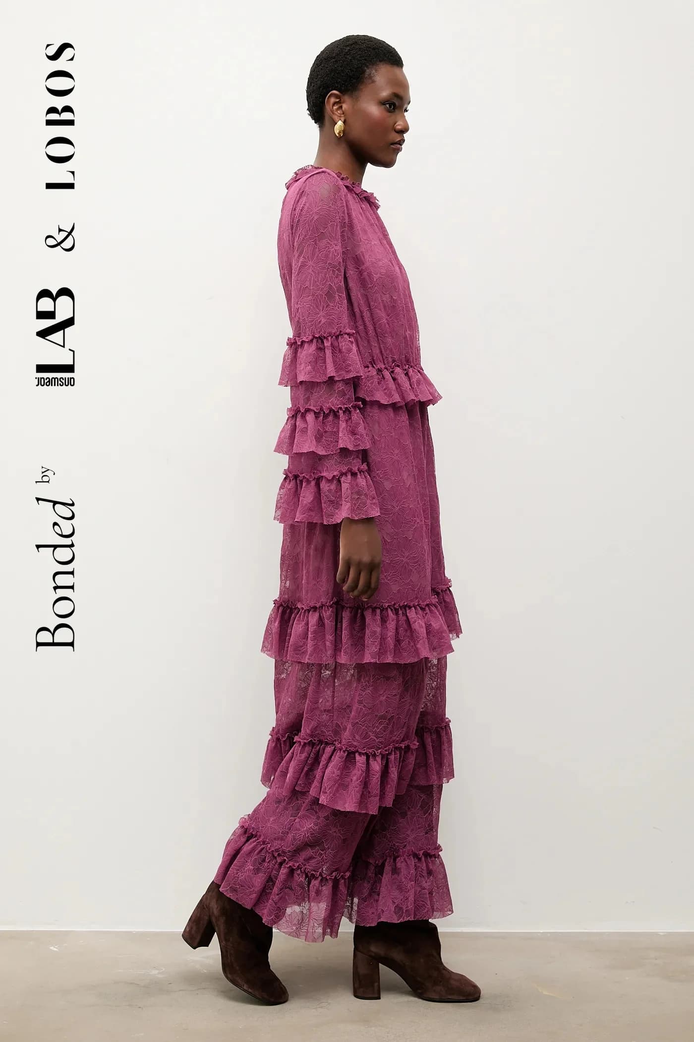 Скреплено платьем Answear.LAB и LOBOS.