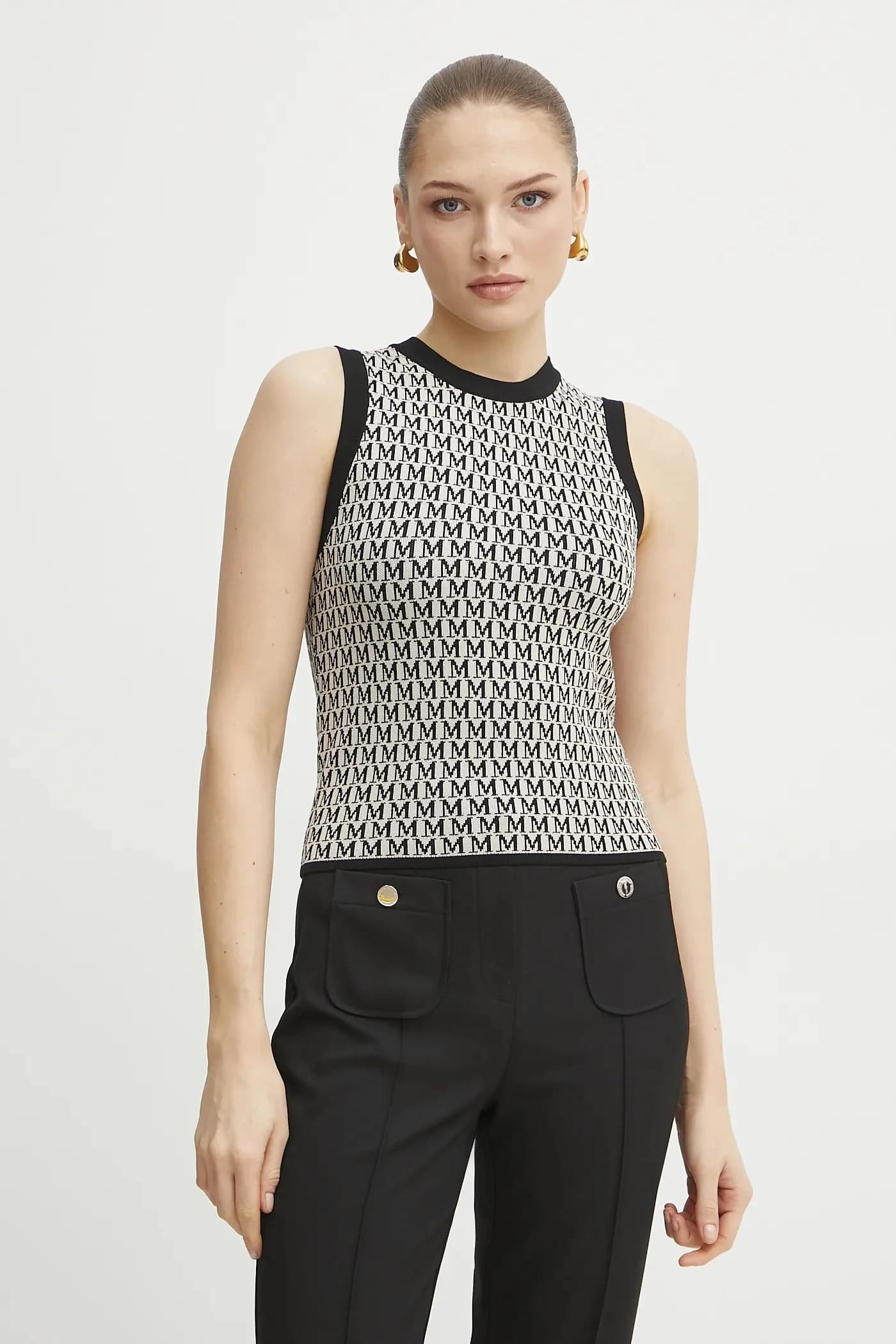 МЕСТО жилет