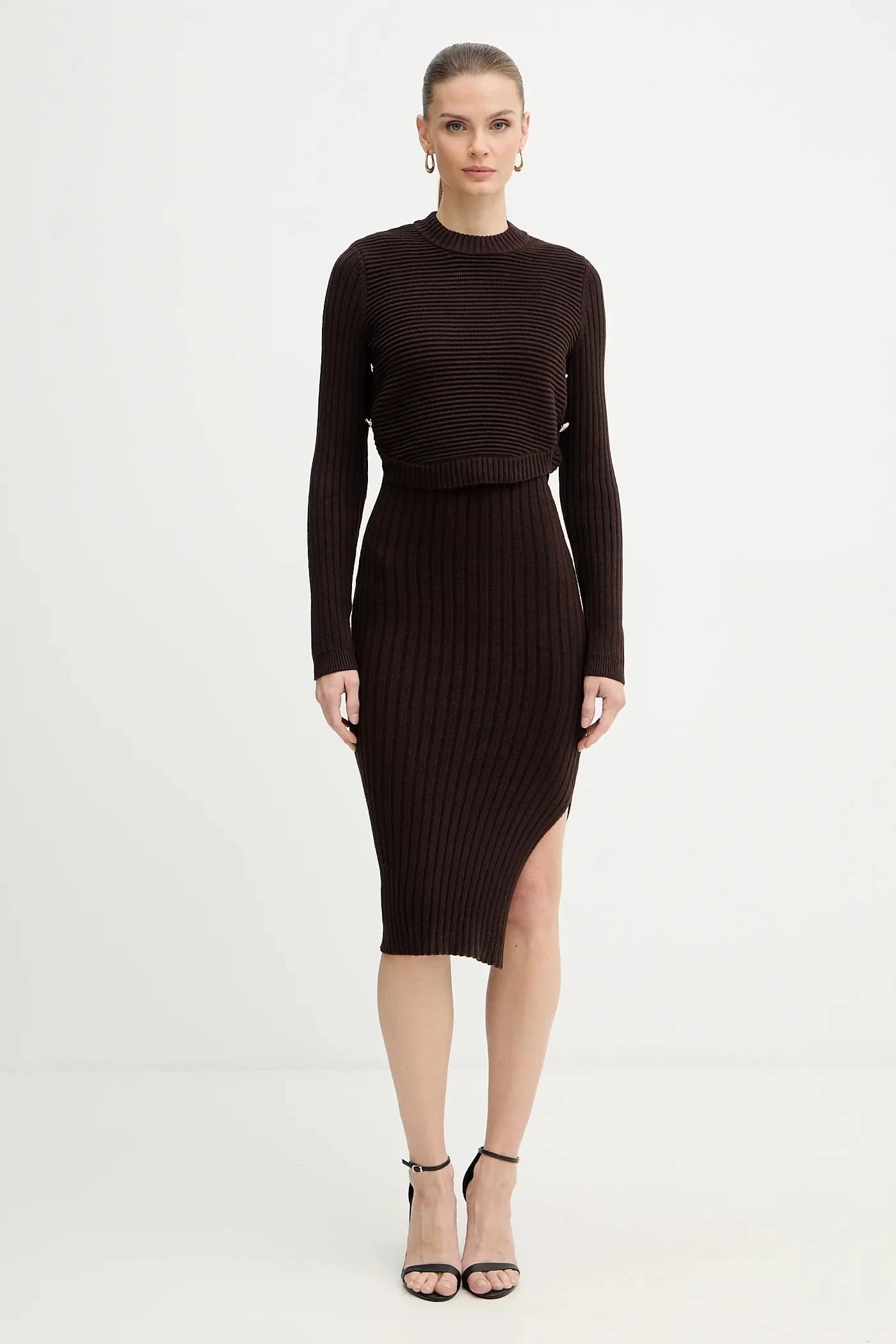 Платье и свитер