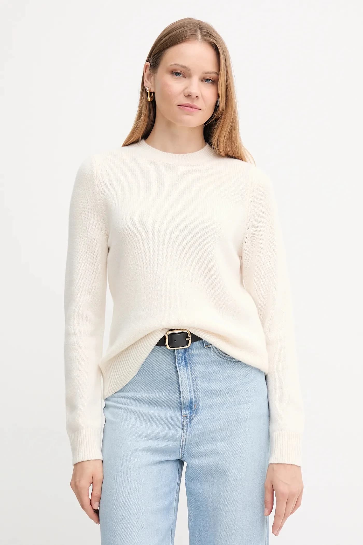 Шерстяной свитер