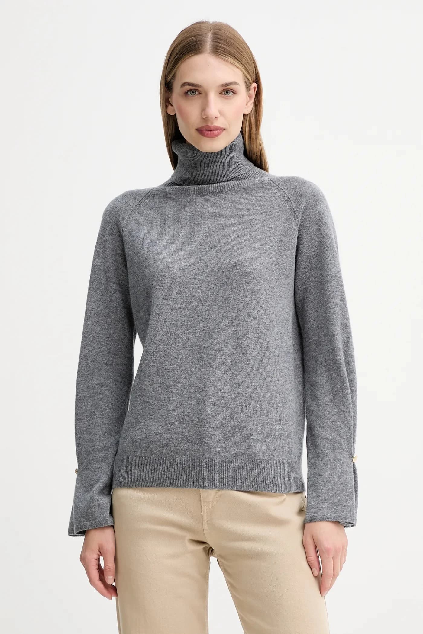 Шерстяной свитер