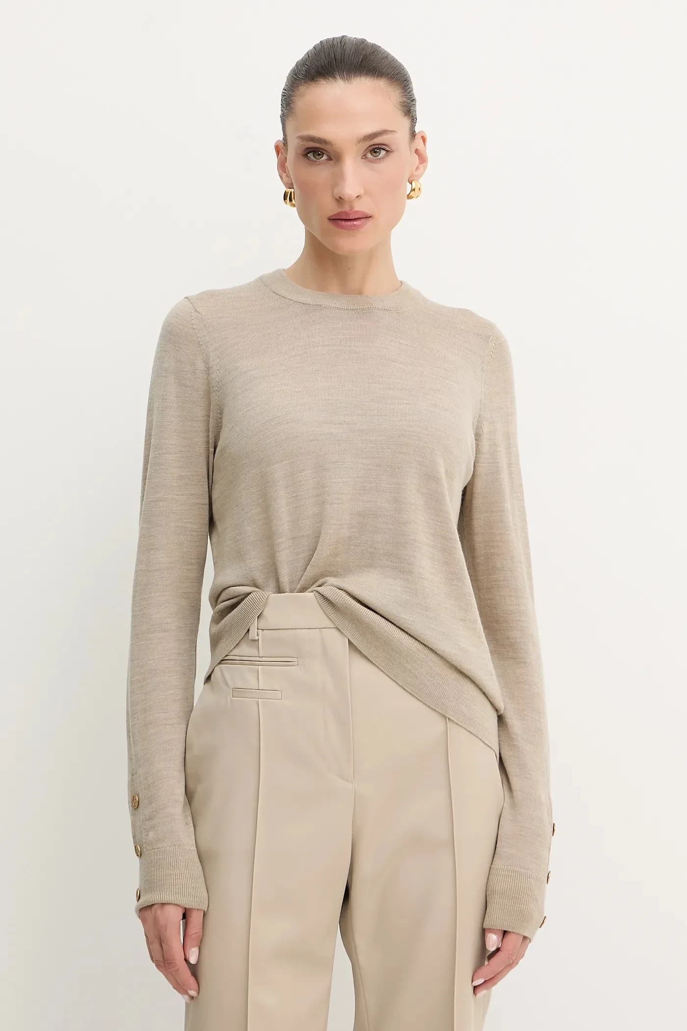 Шерстяной свитер