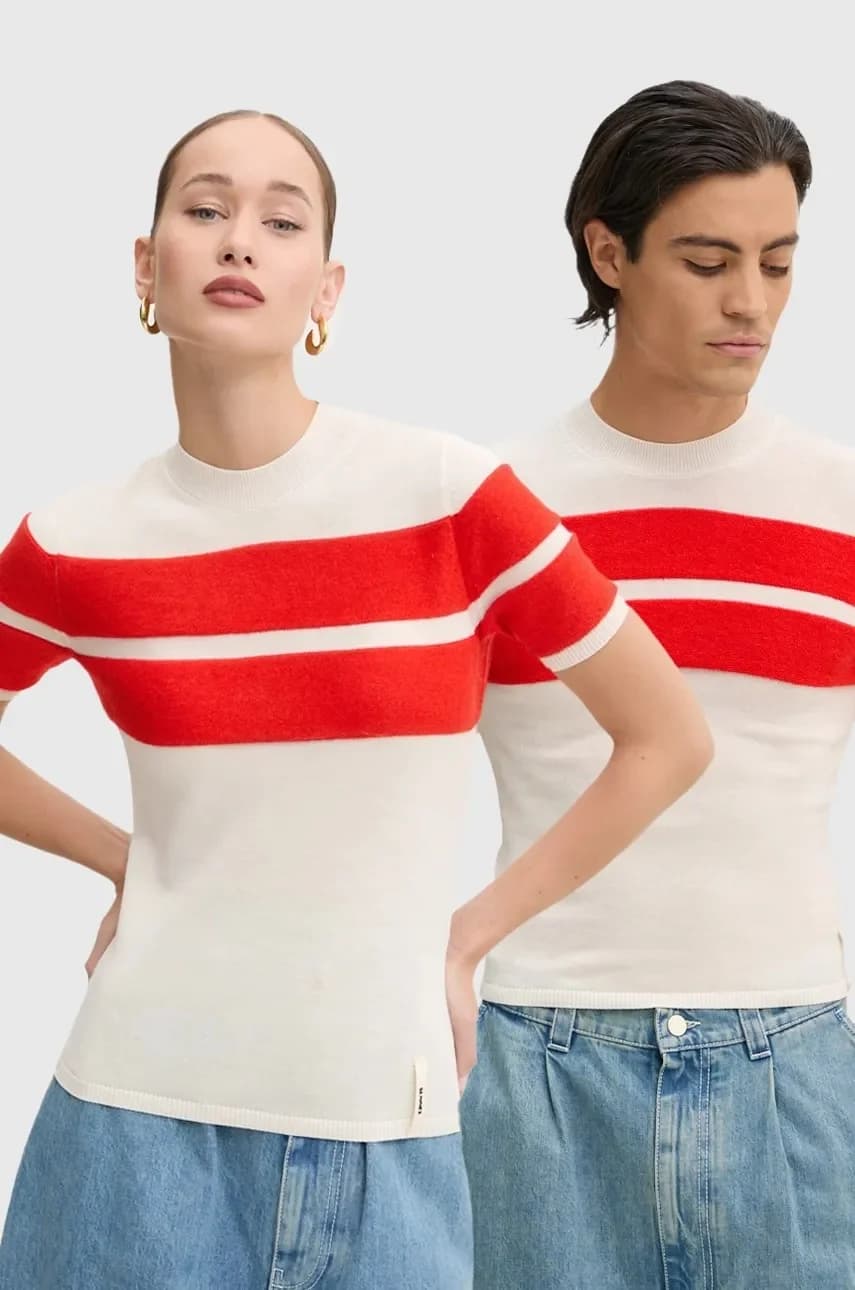 Шерстяной свитер