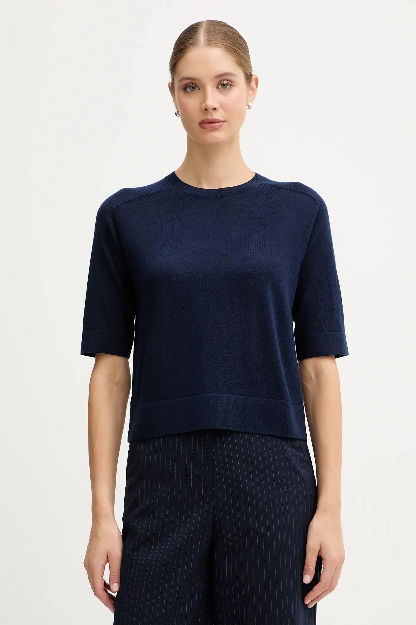 Шерстяной свитер