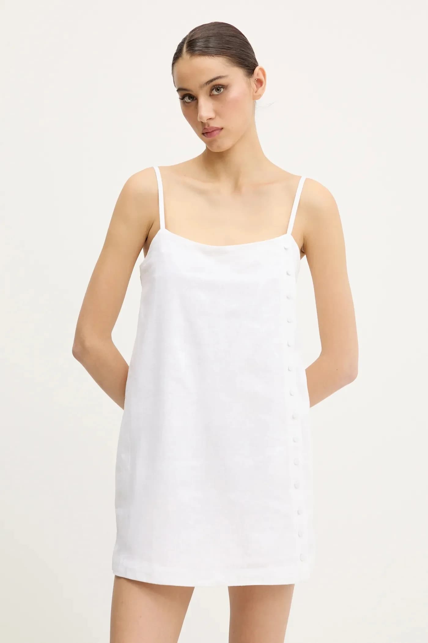 Льняное платье