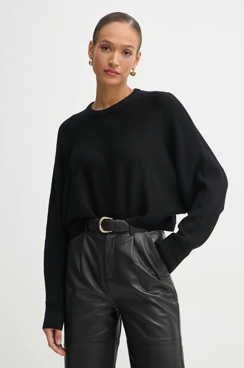 Шерстяной свитер