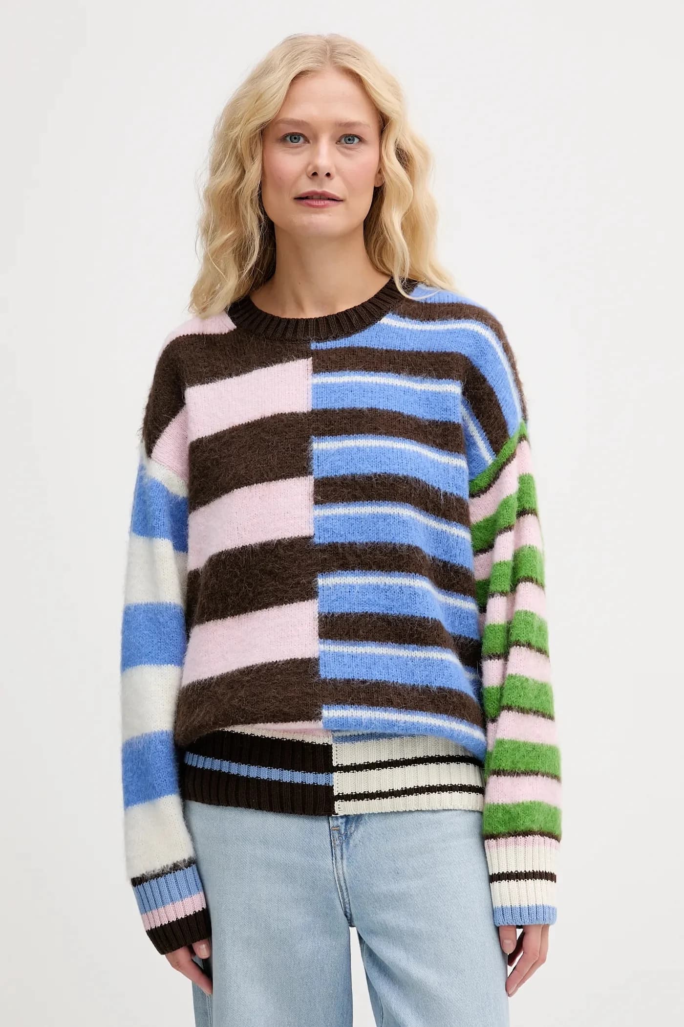 Свитер из смесовой шерсти