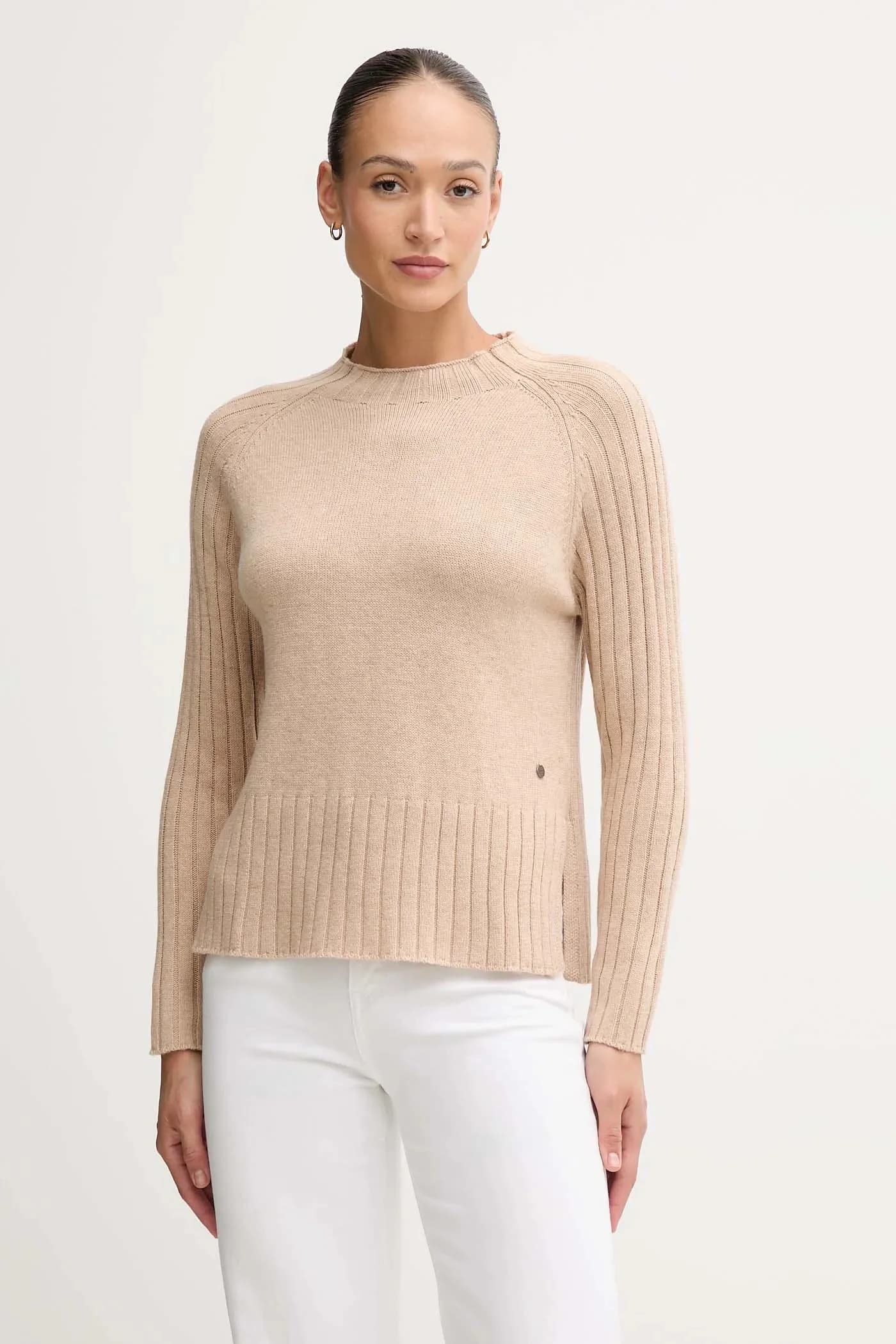 Свитер из смесовой шерсти