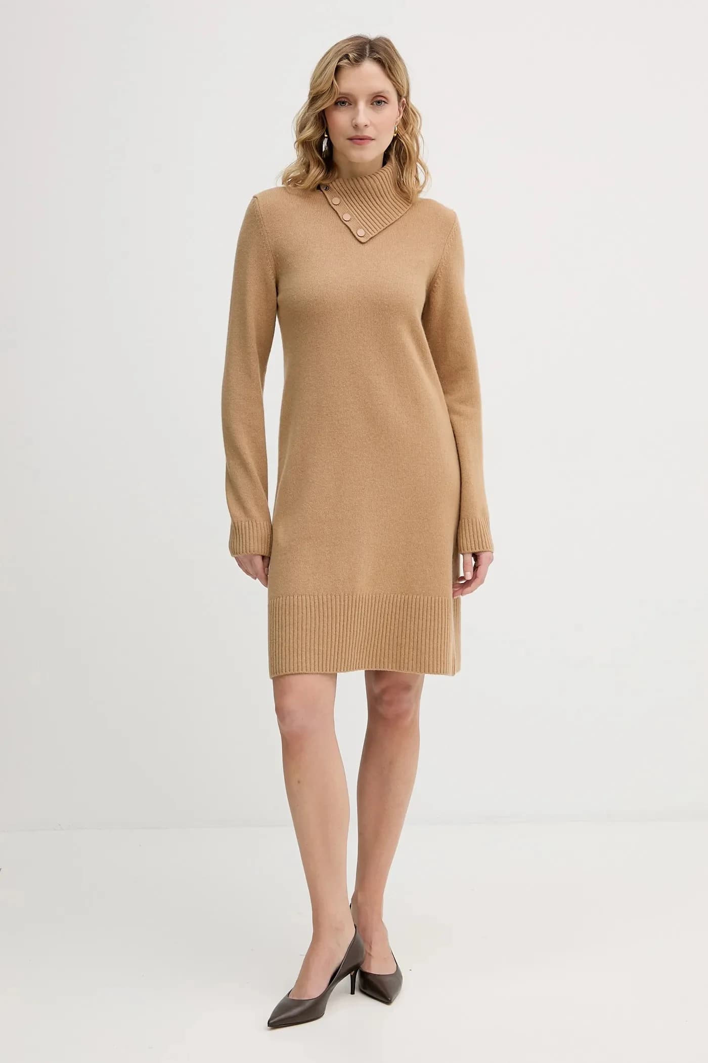 Платье из смесовой шерсти