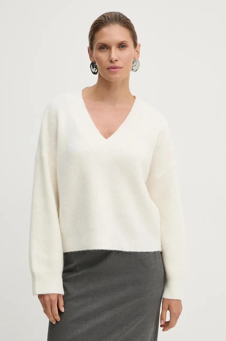 Шерстяной свитер