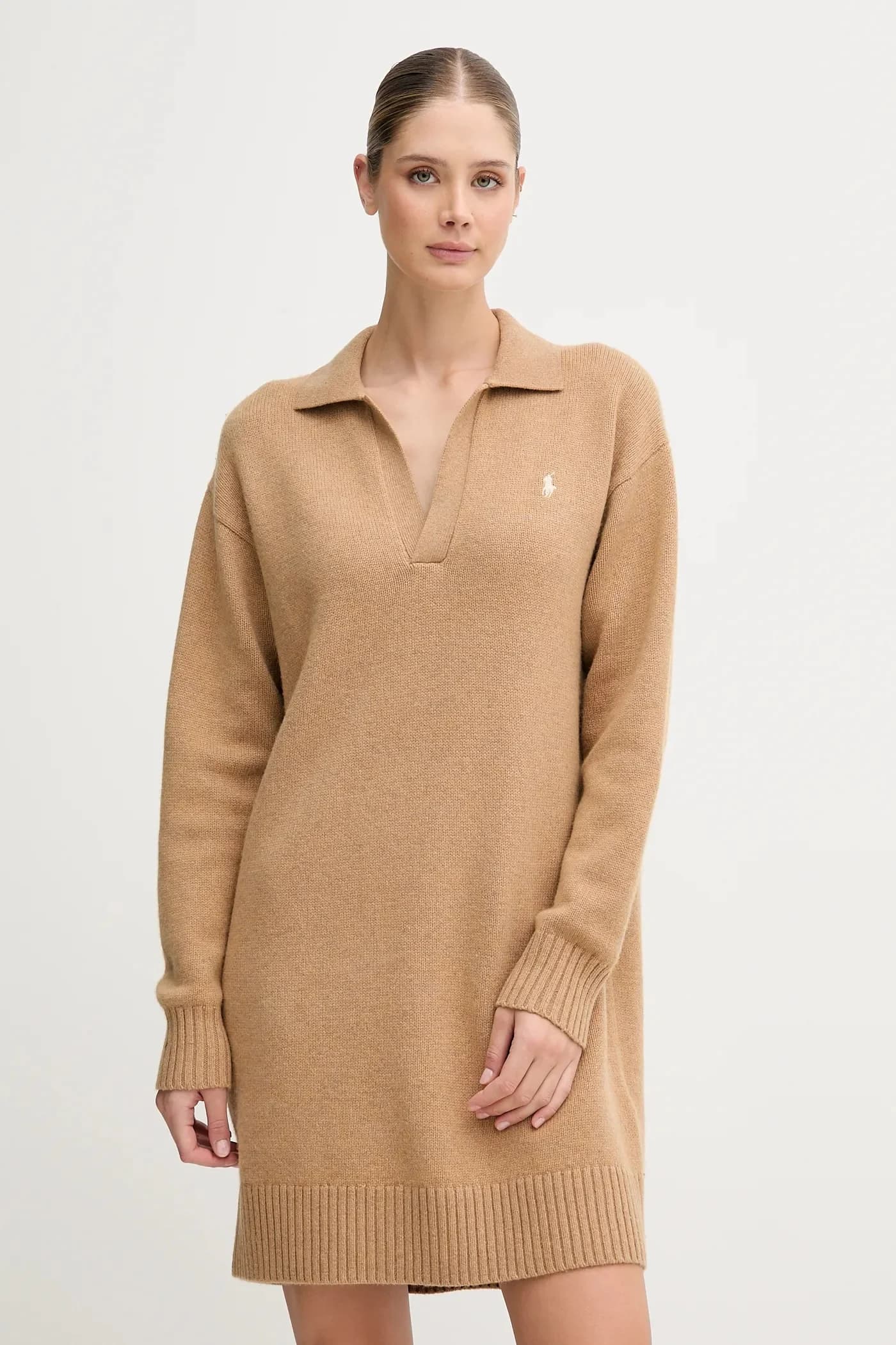 Шерстяное платье