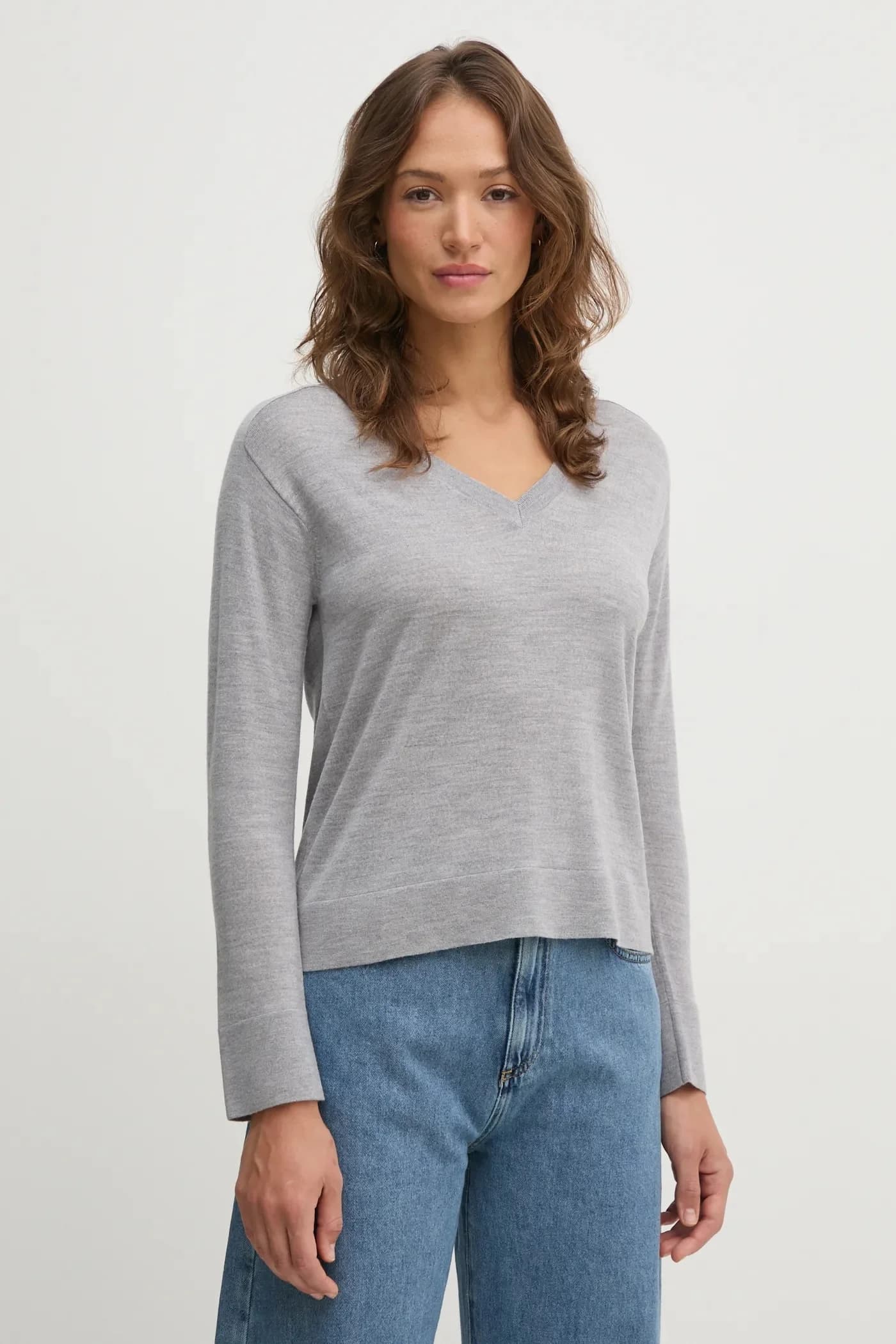 Шерстяной свитер