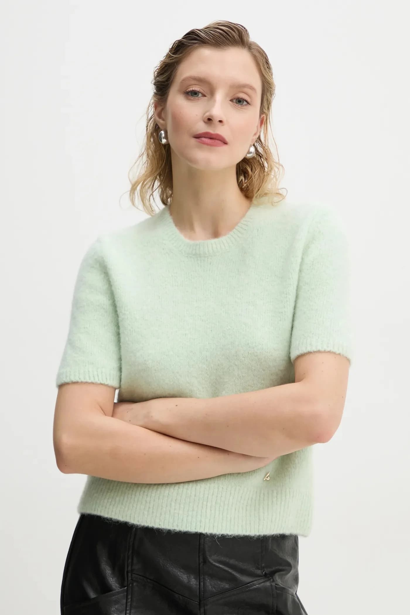 Шерстяной свитер