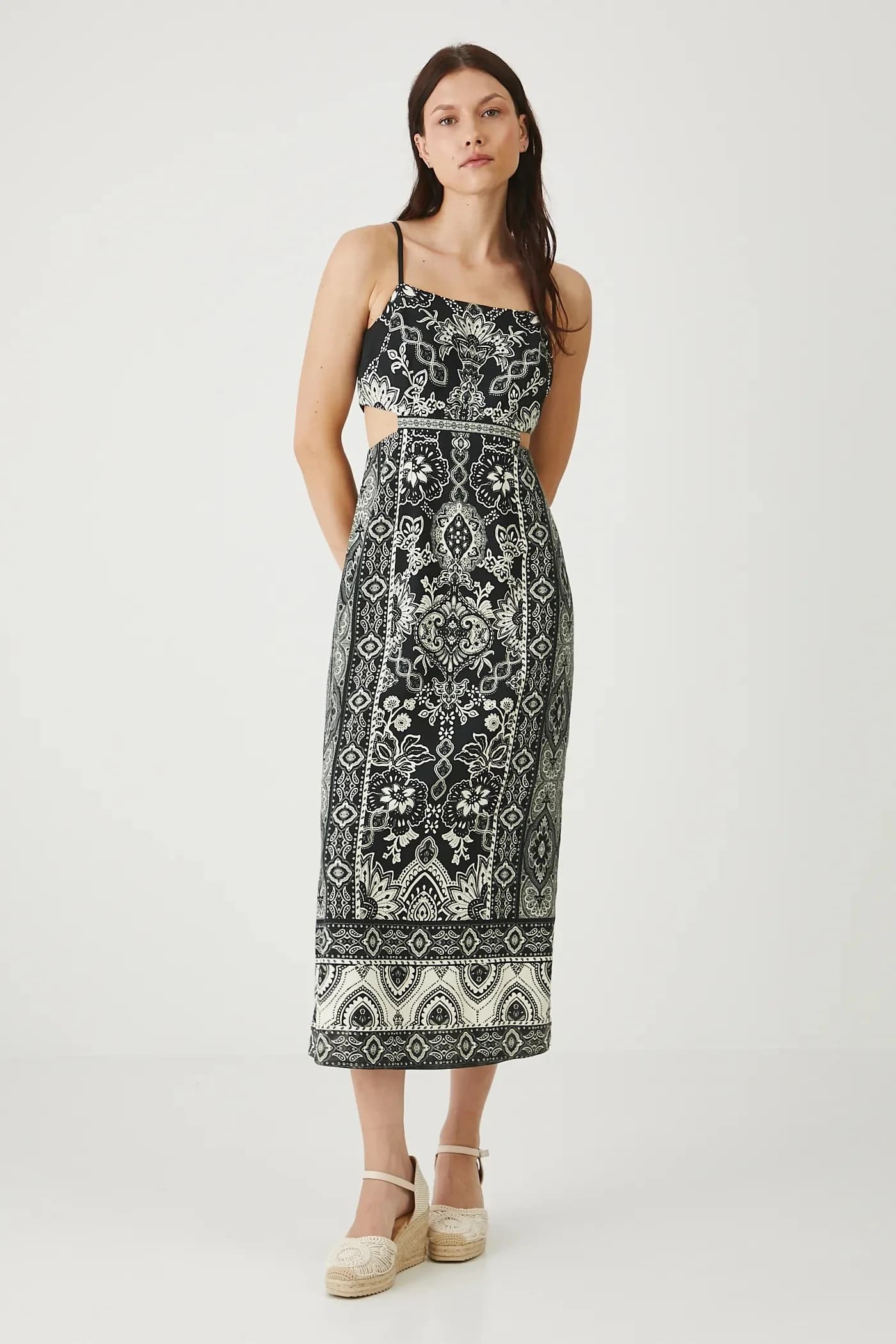 Платье из смесового льна