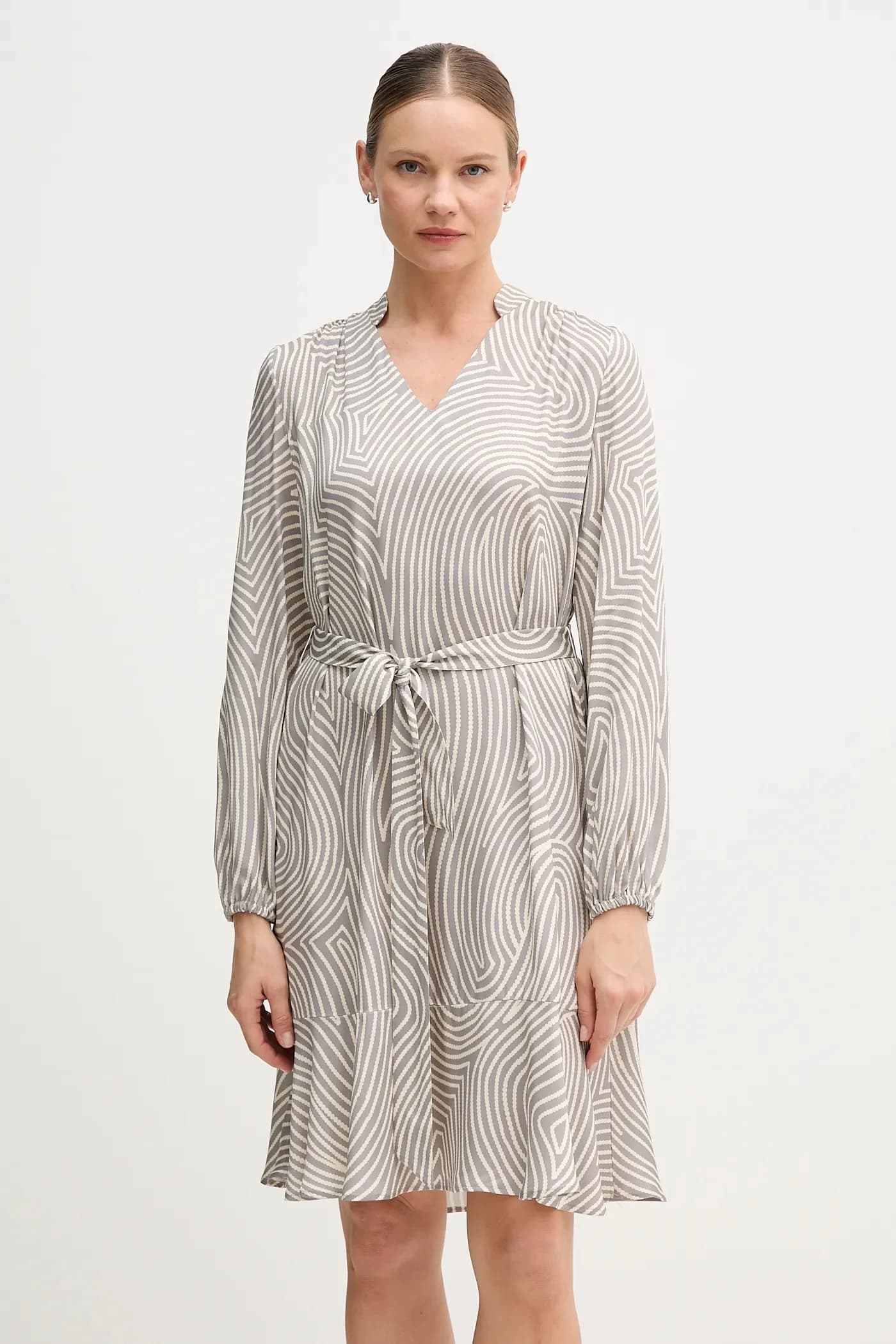 Платье из вискозы