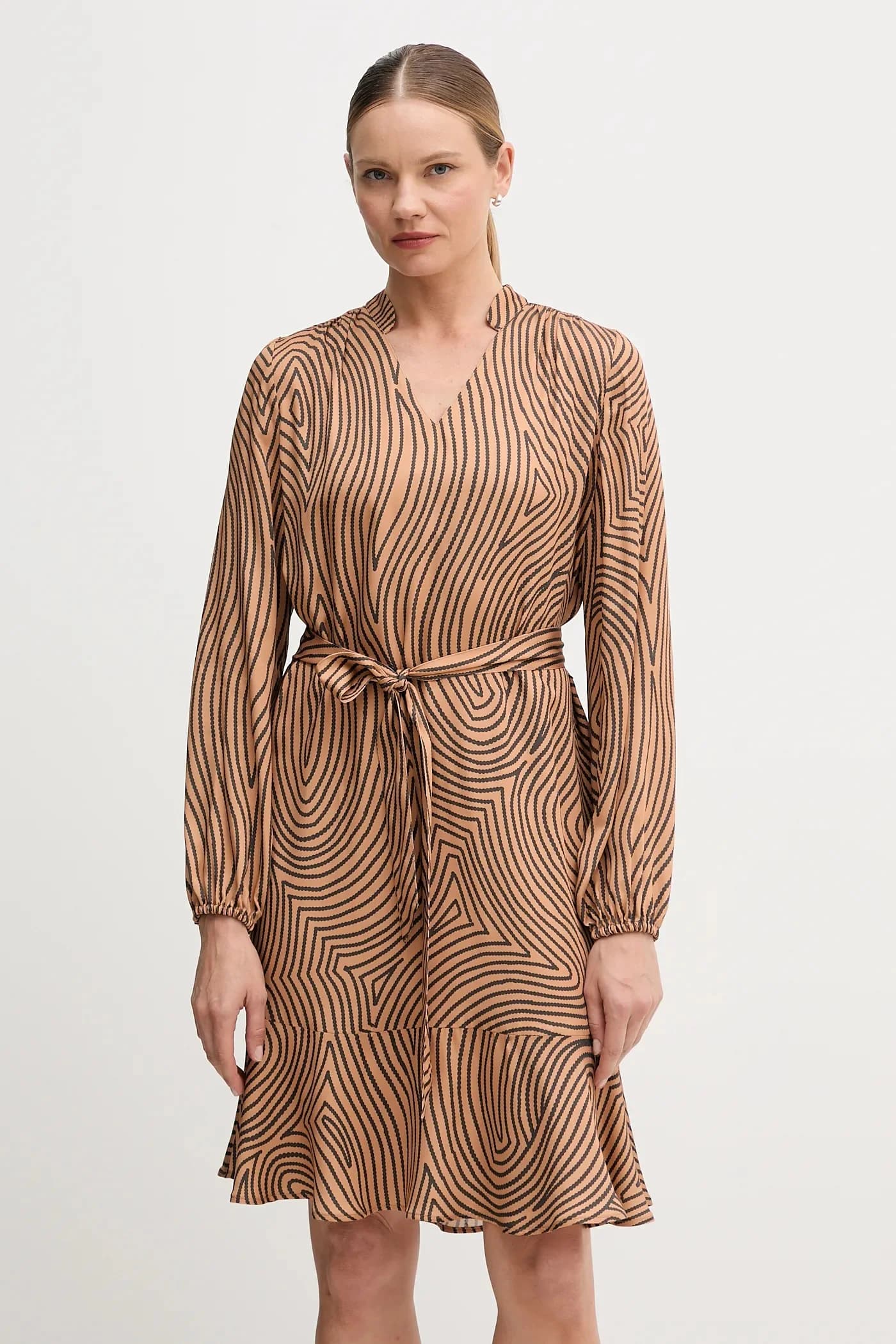 Платье из вискозы