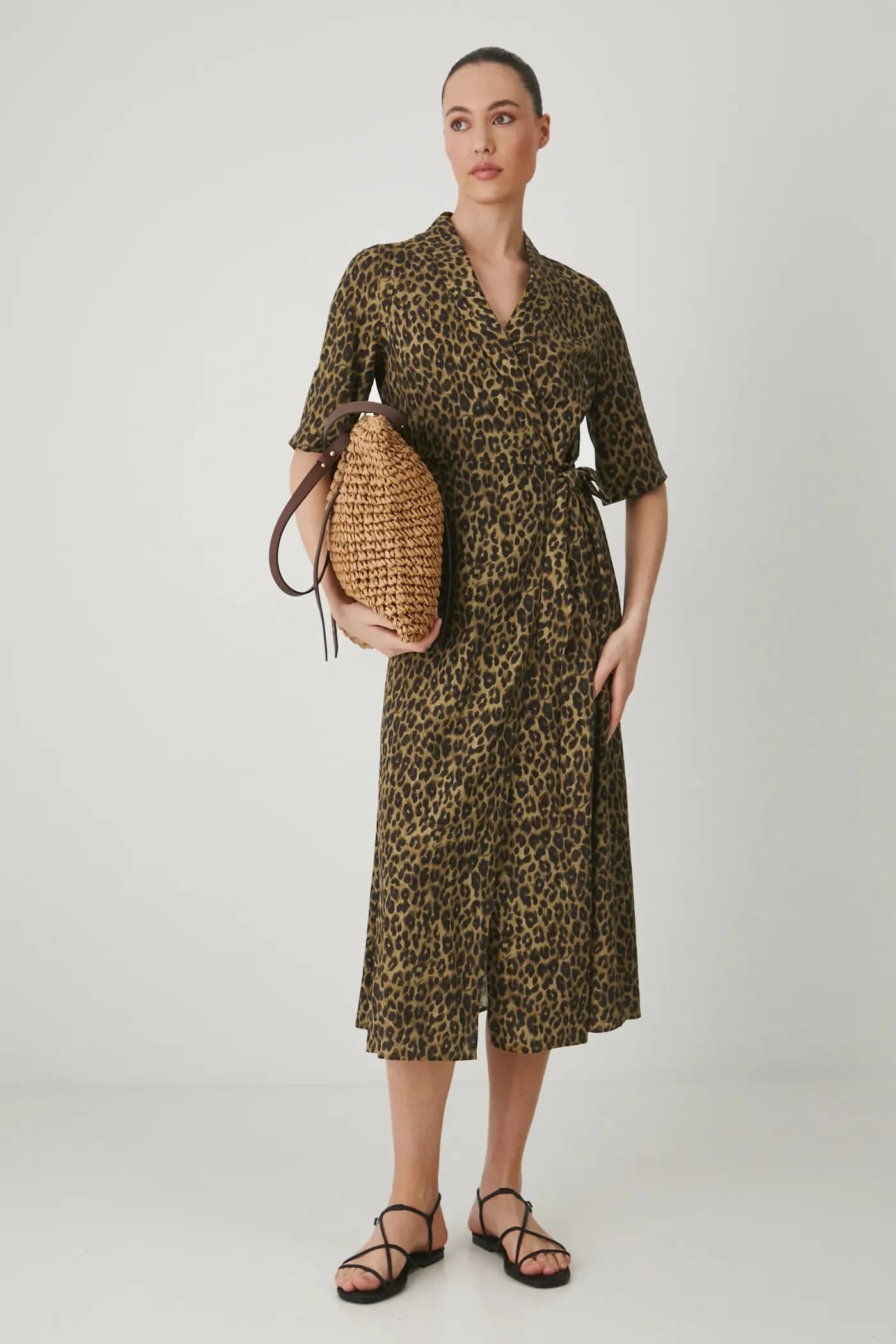 Платье из смесового льна