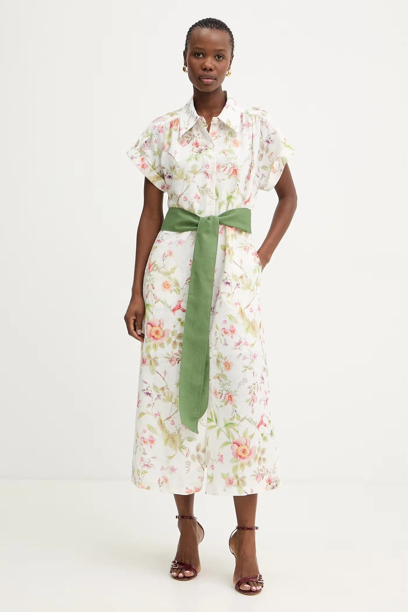 Льняное платье из пилеи