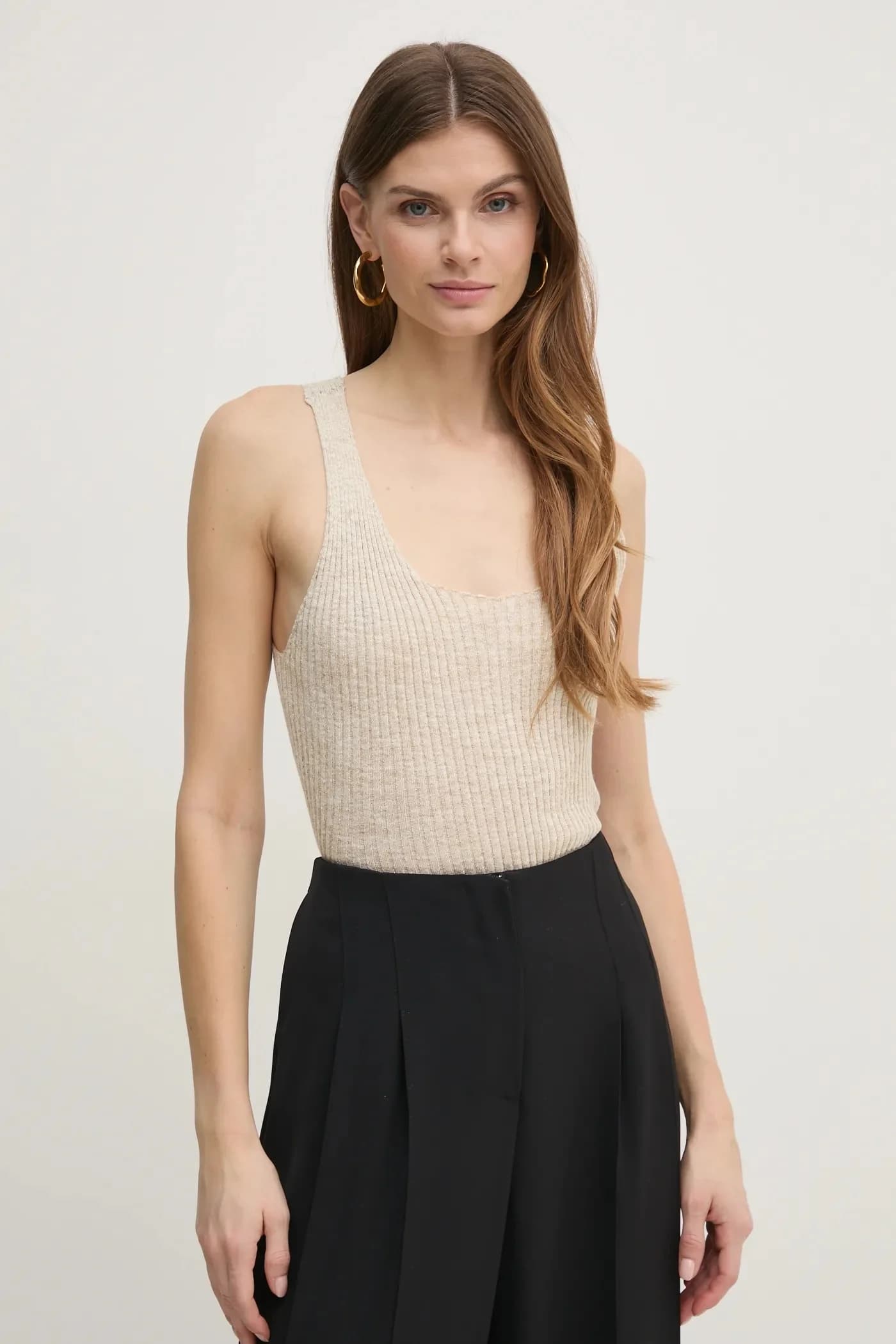 Топ из смесового льна