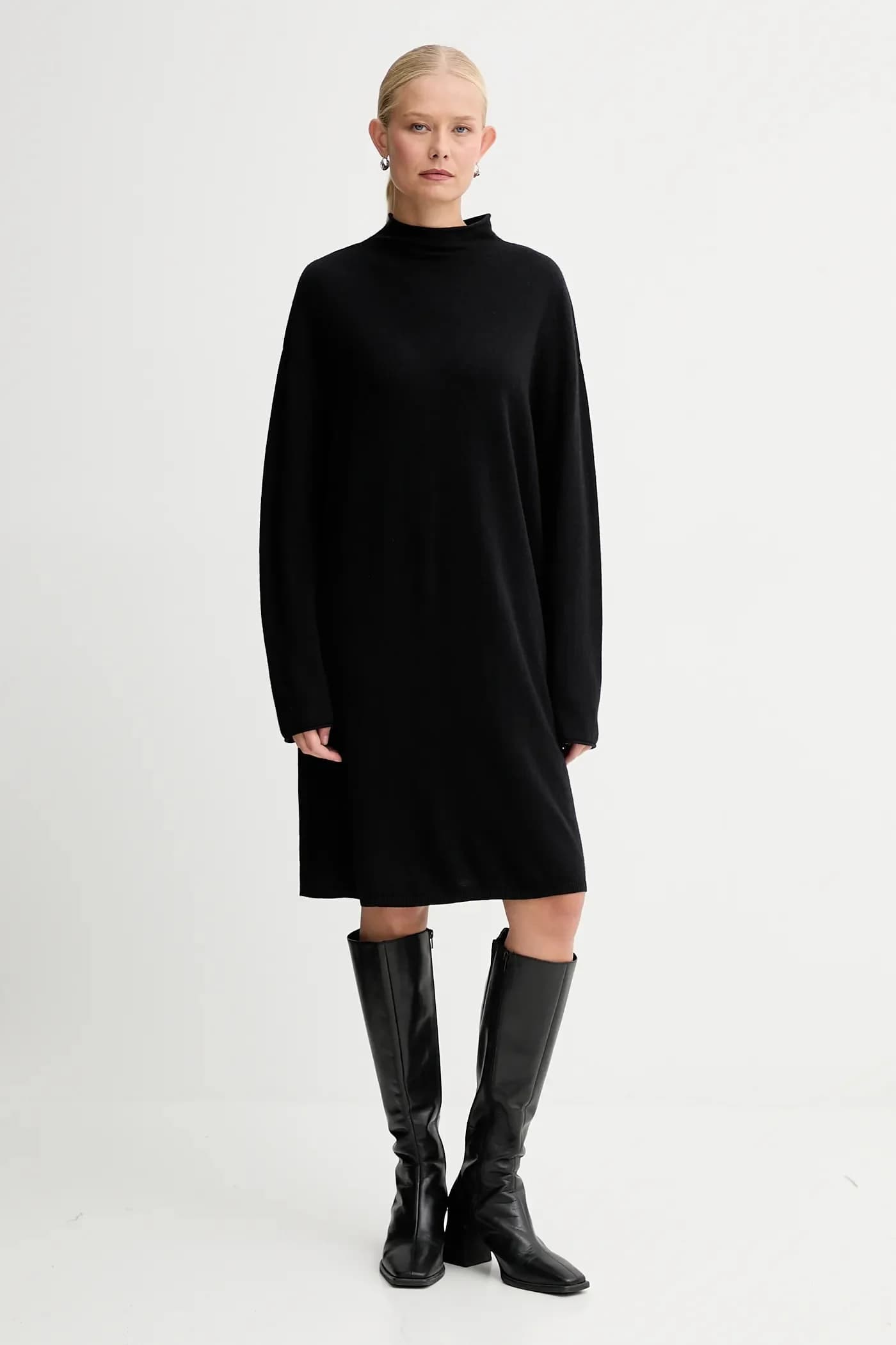 Платье из смесовой шерсти