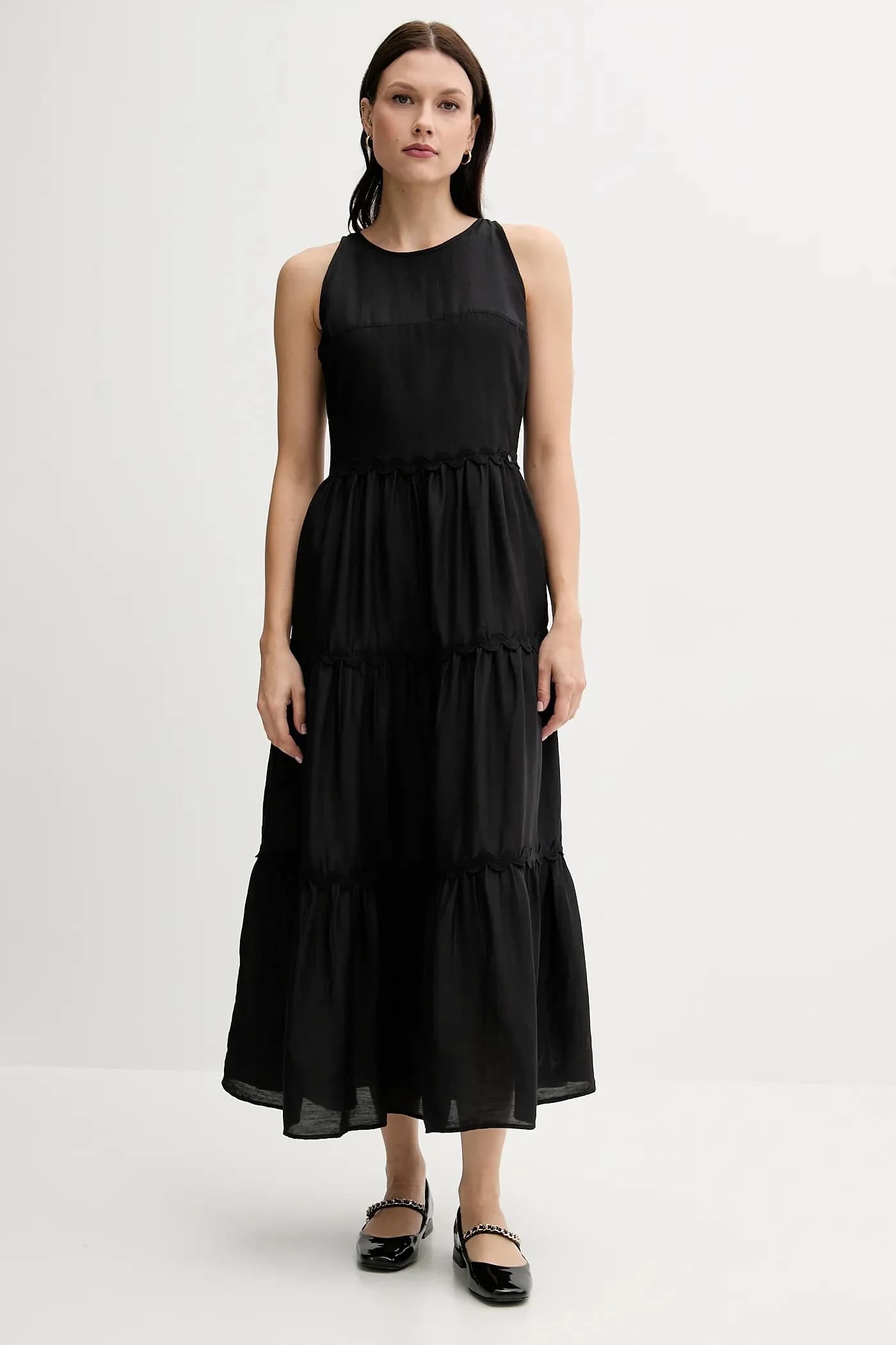 Платье из смесового льна