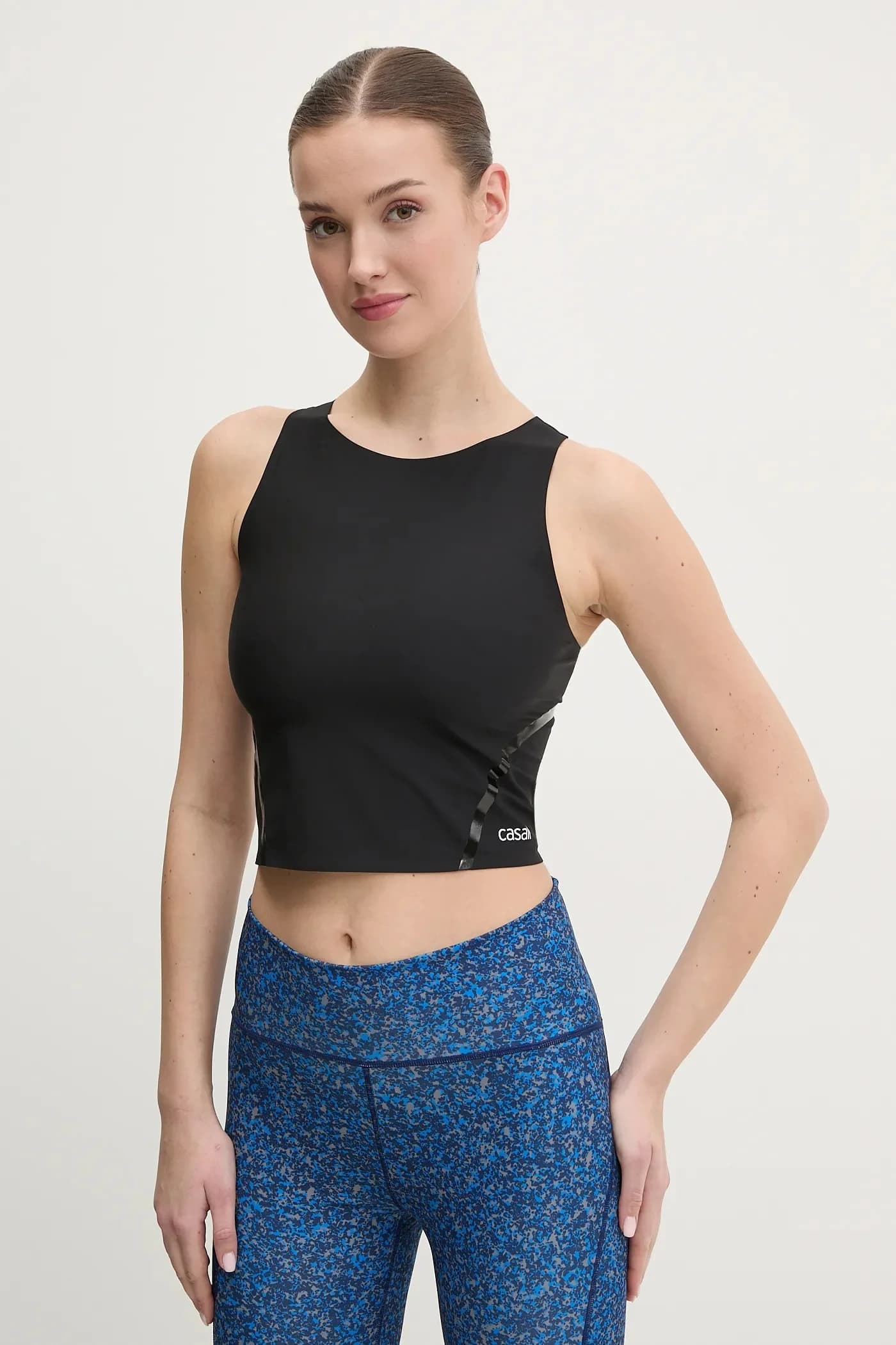 Скульптурный тренировочный топ