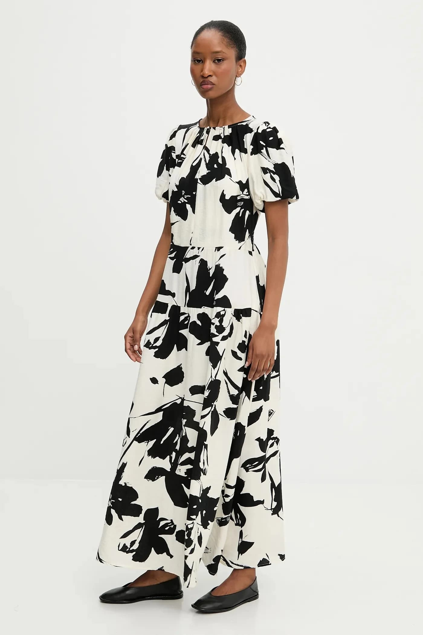 Льняное платье