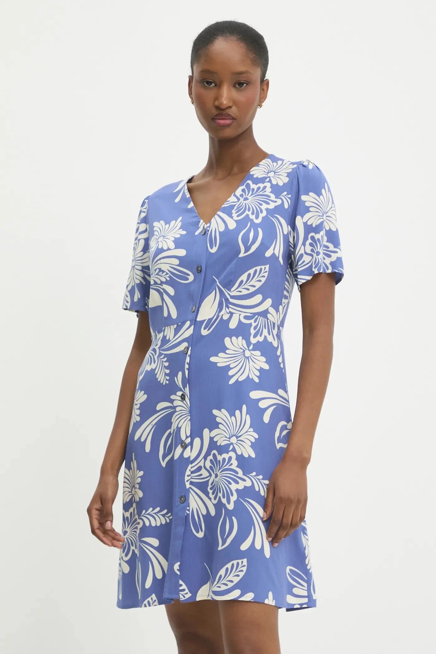 Льняное платье