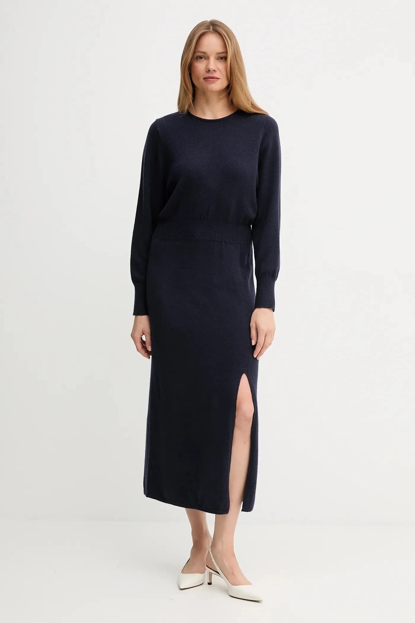 Шерстяное платье