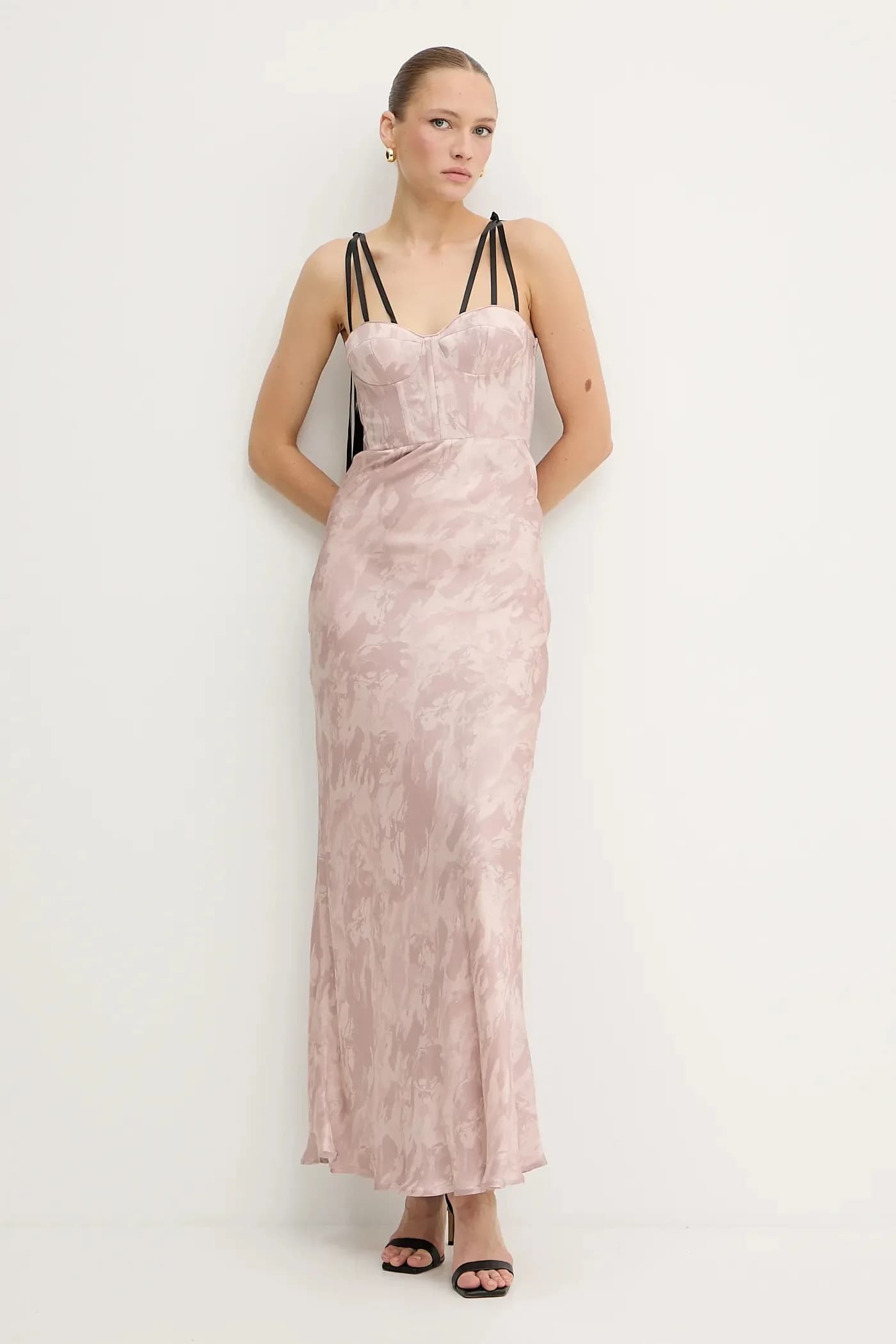 Платье REIMAGINE от Патрика Макдауэлла