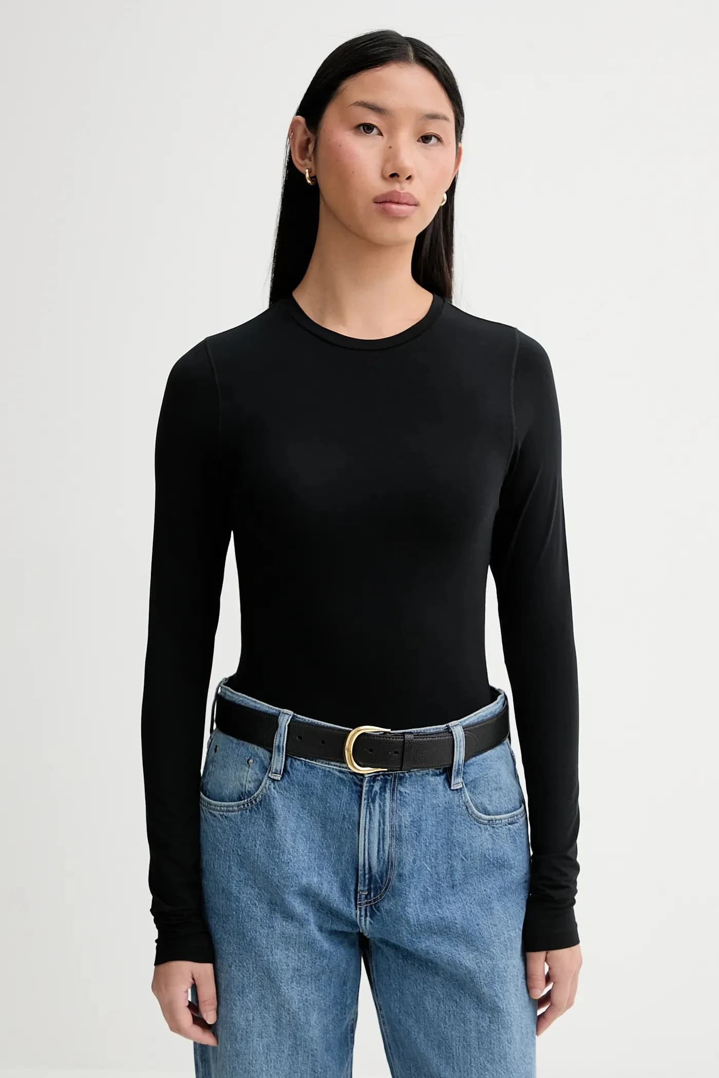 Узкая рубашка с длинными рукавами