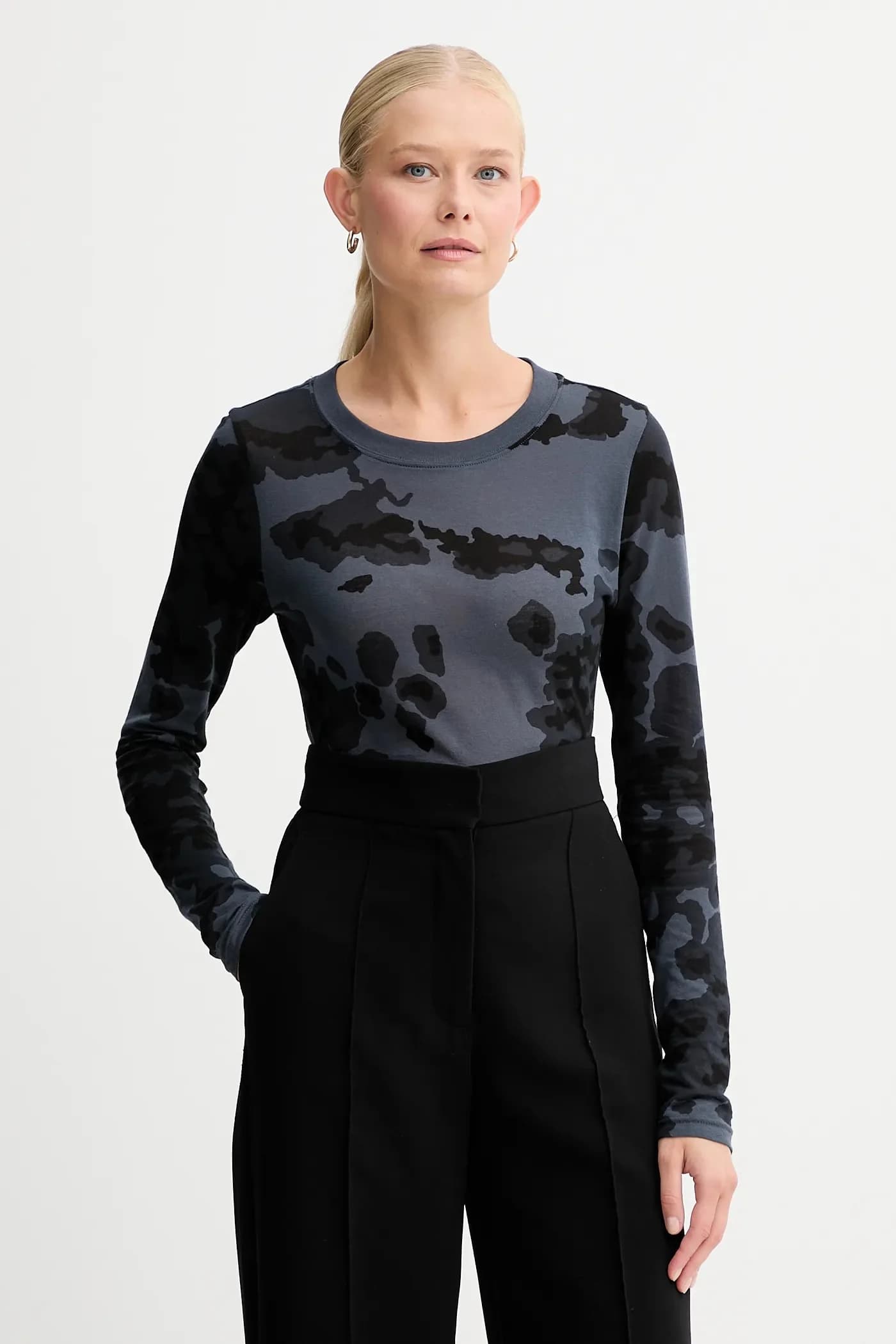 Узкая хлопковая рубашка Aop с длинными рукавами