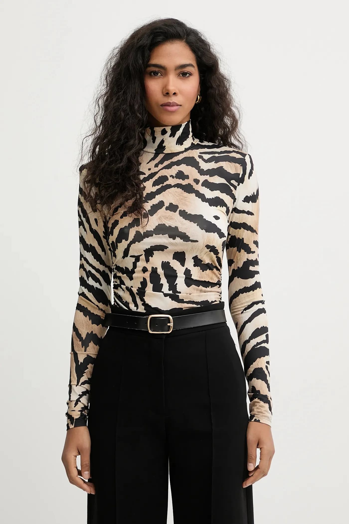 ЖИЗЕЛЬ с длинным рукавом