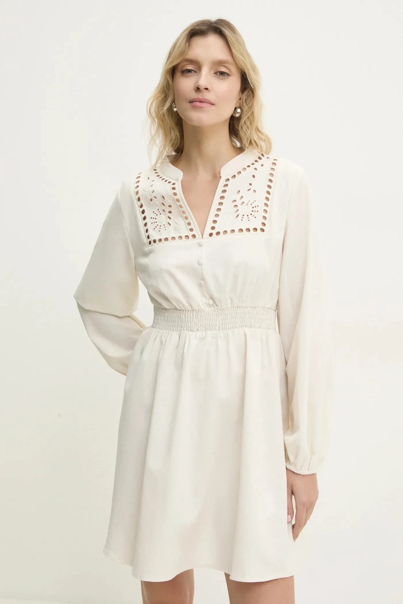 Льняное платье