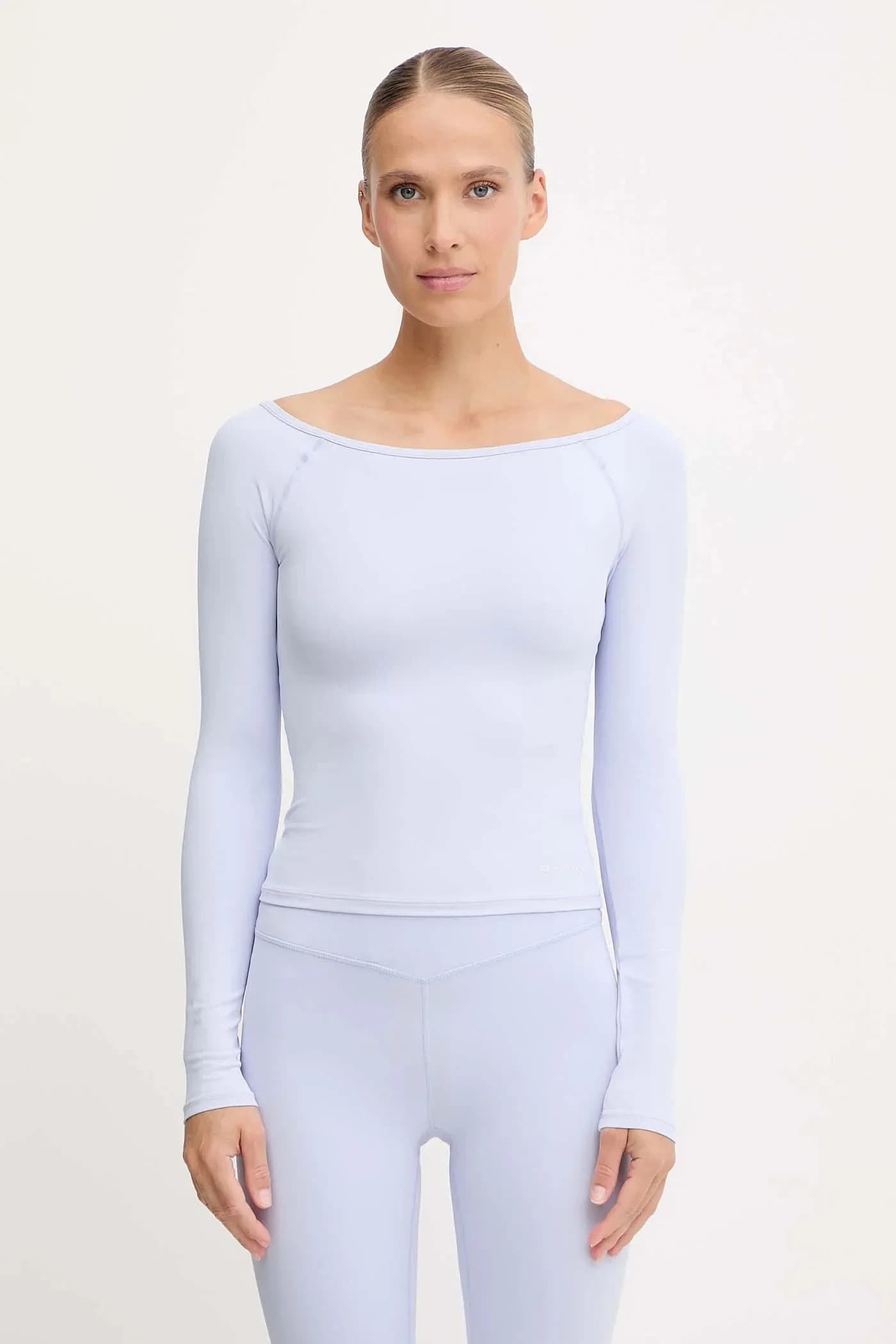 Аура с длинным рукавом